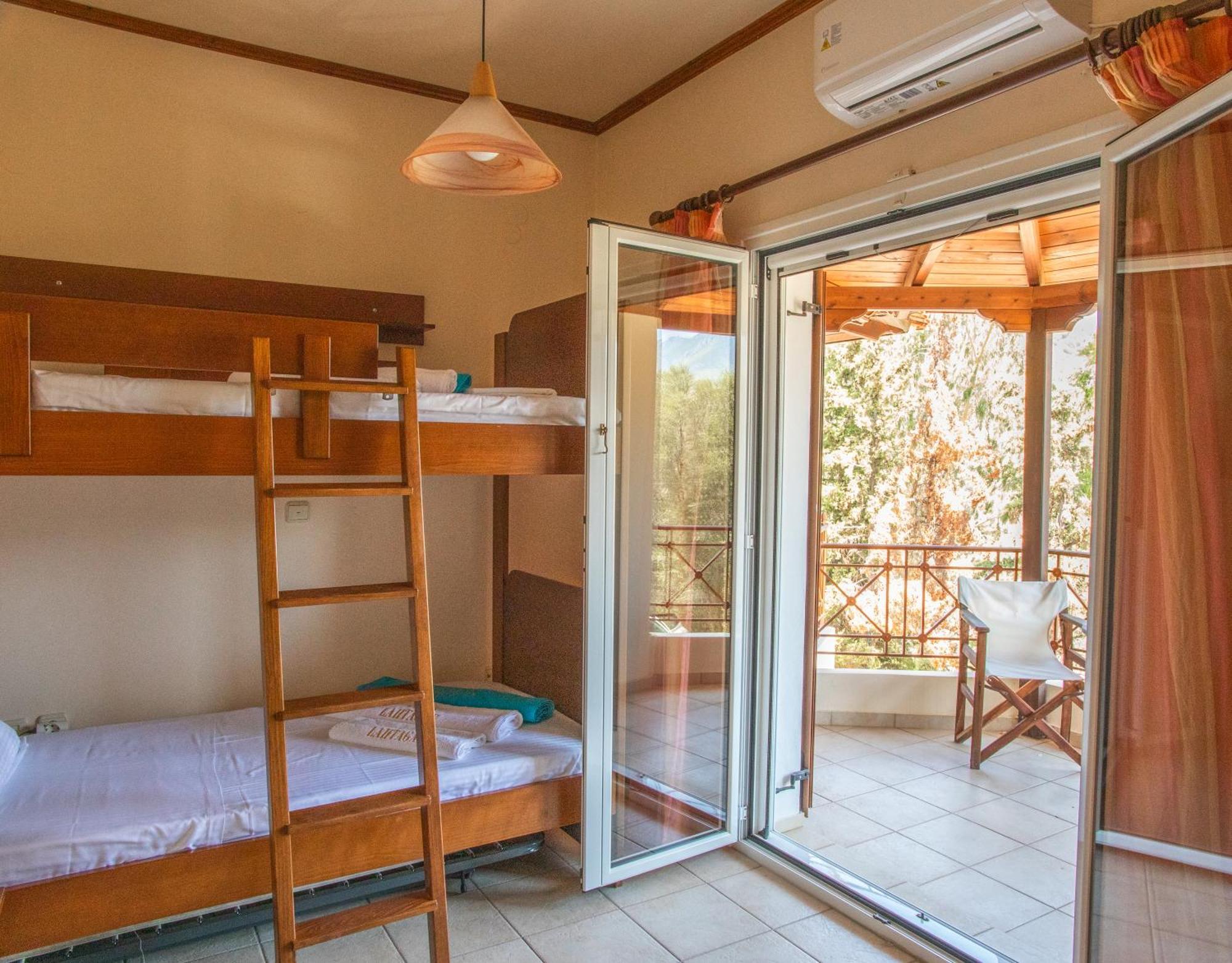 Lahtagas Estate With Private Swimming Pool