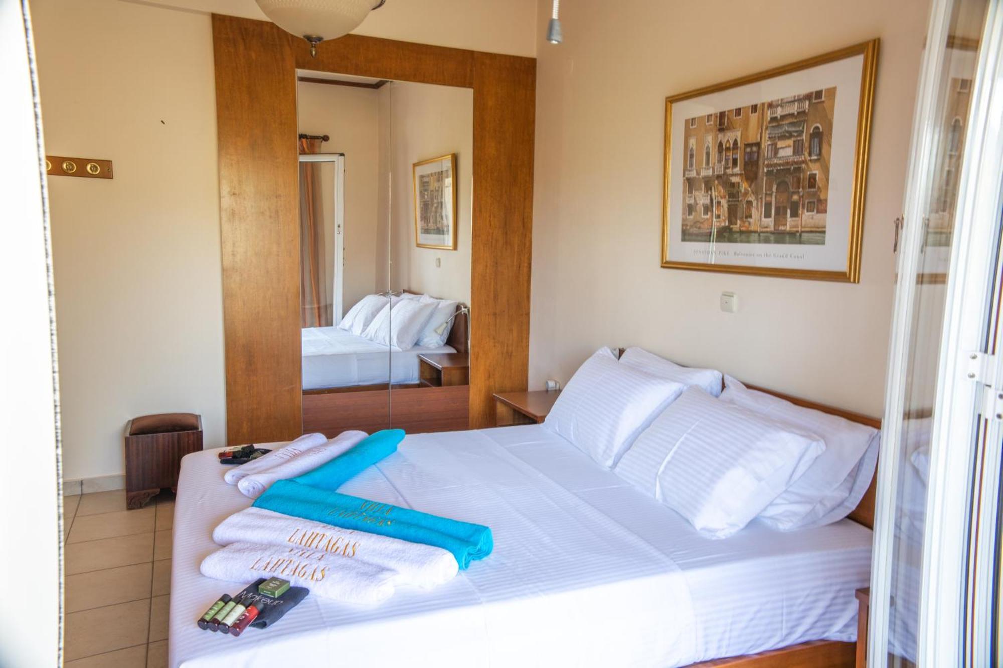 Lahtagas Estate With Private Swimming Pool Loutraki (Corinthia)