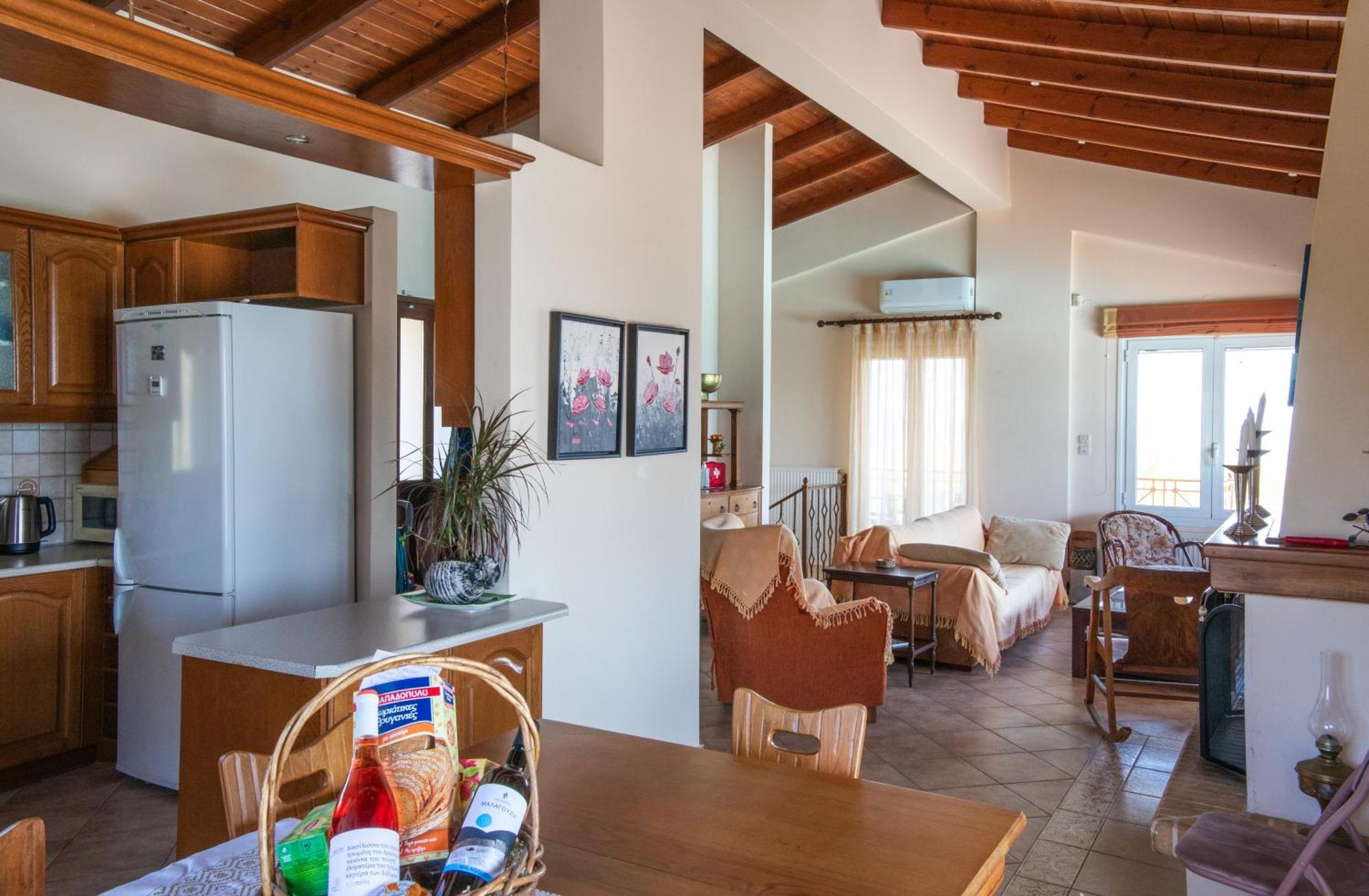 Lahtagas Estate With Private Swimming Pool * Loutraki (Corinthia)