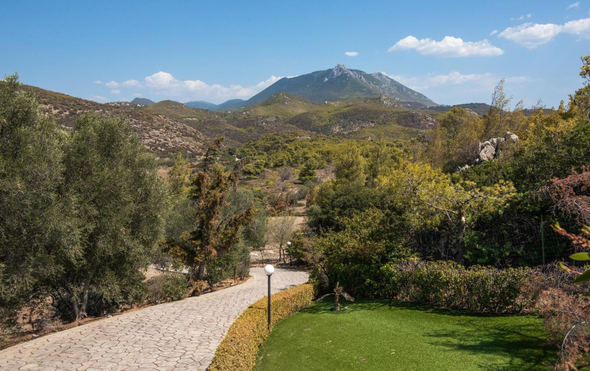 Lahtagas Estate With Private Swimming Pool Loutraki (Corinthia)