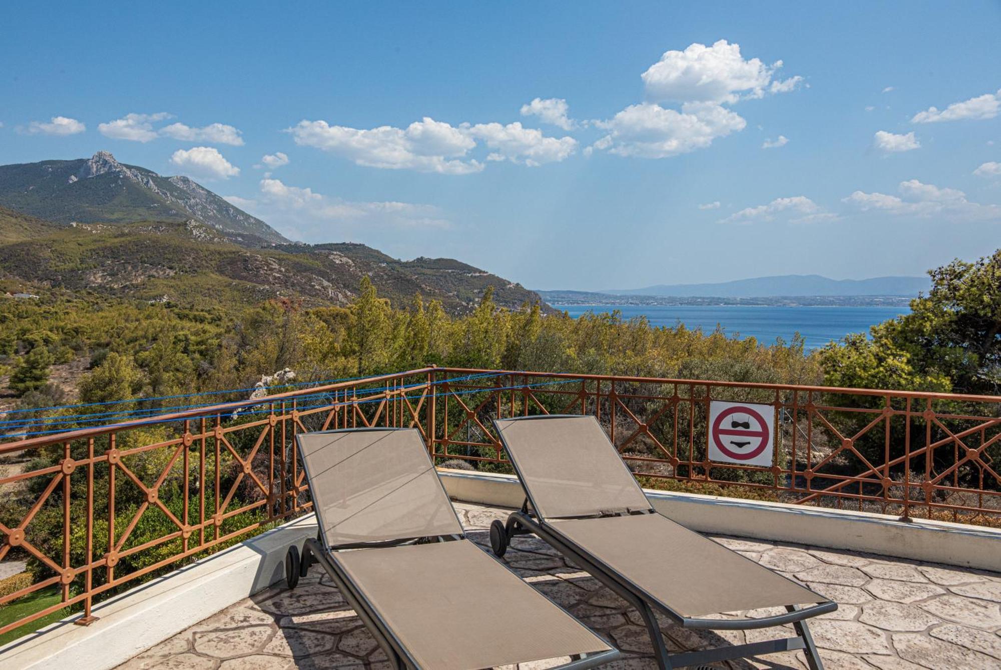 Lahtagas Estate With Private Swimming Pool * Loutraki (Corinthia)