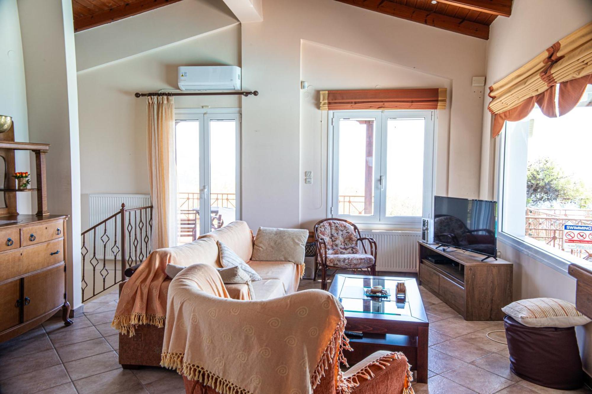 Villa Lahtagas Estate With Private Swimming Pool