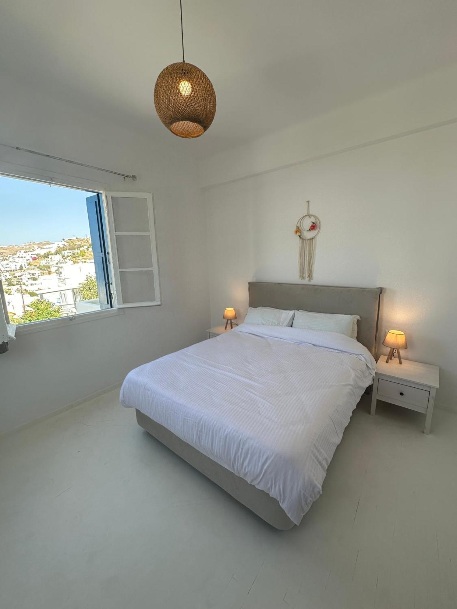 Selini Khora * Mykonos Town