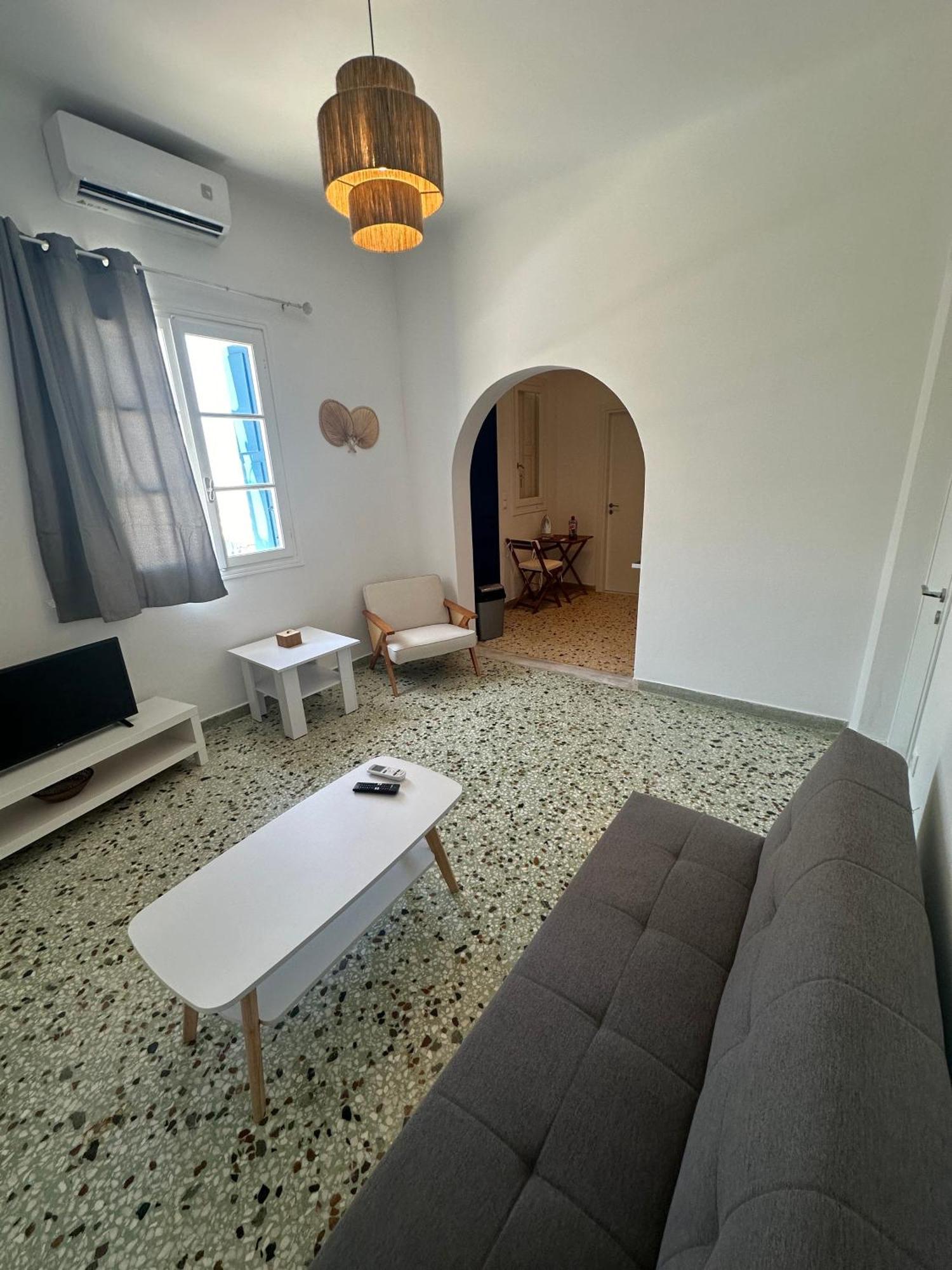 Apartment Selini Khora *