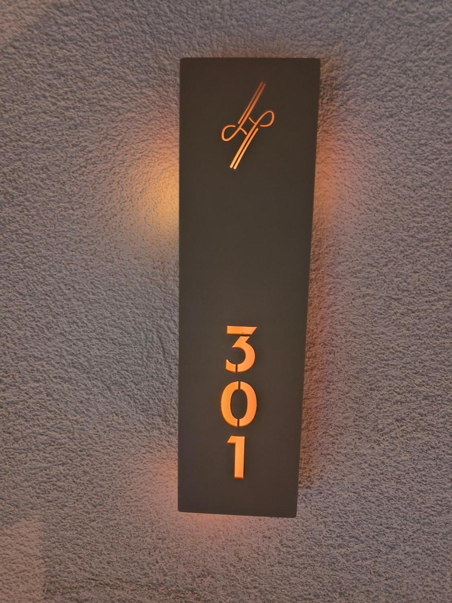 Heyday Luxury Hotel *