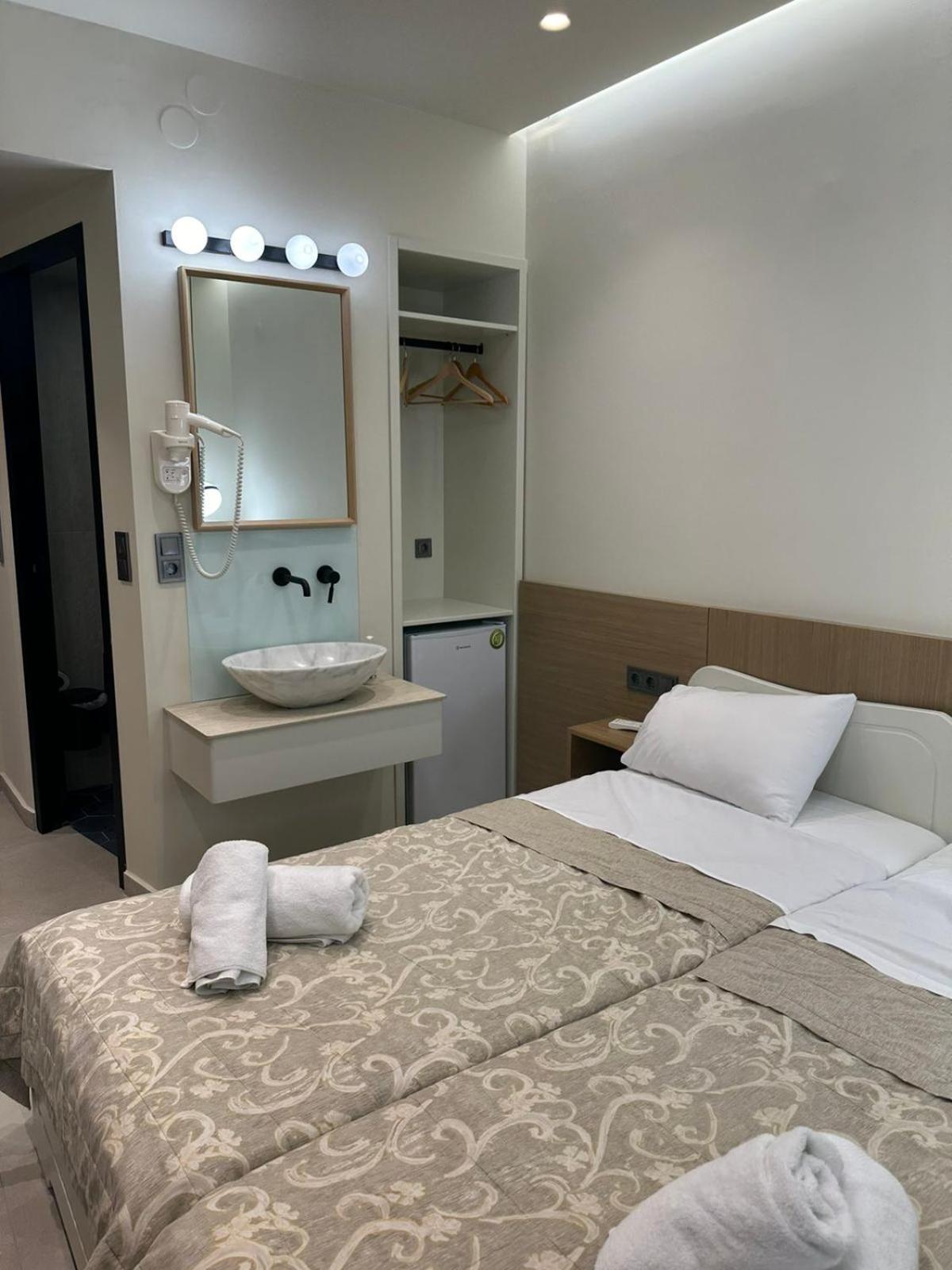 Hotel Anemos *