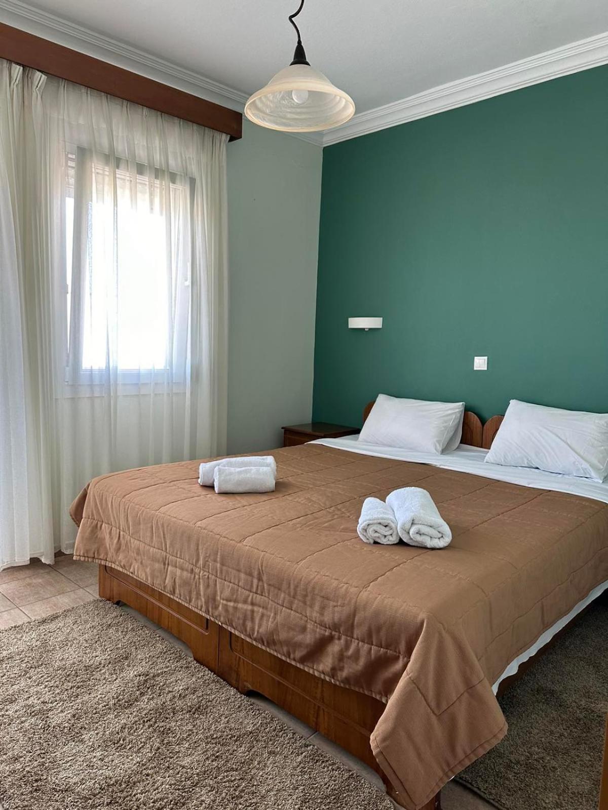 Hotel Anemos