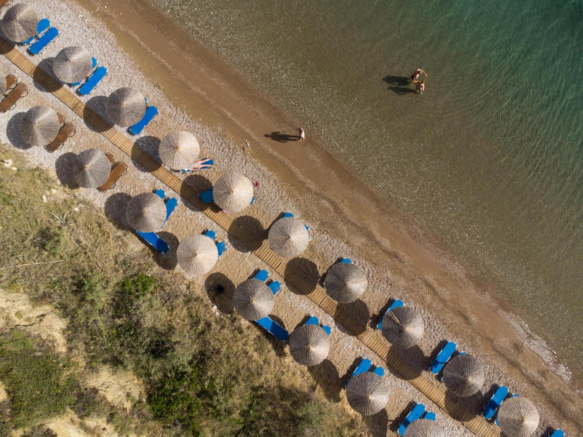 Niforeika Beach Hotel 3*
