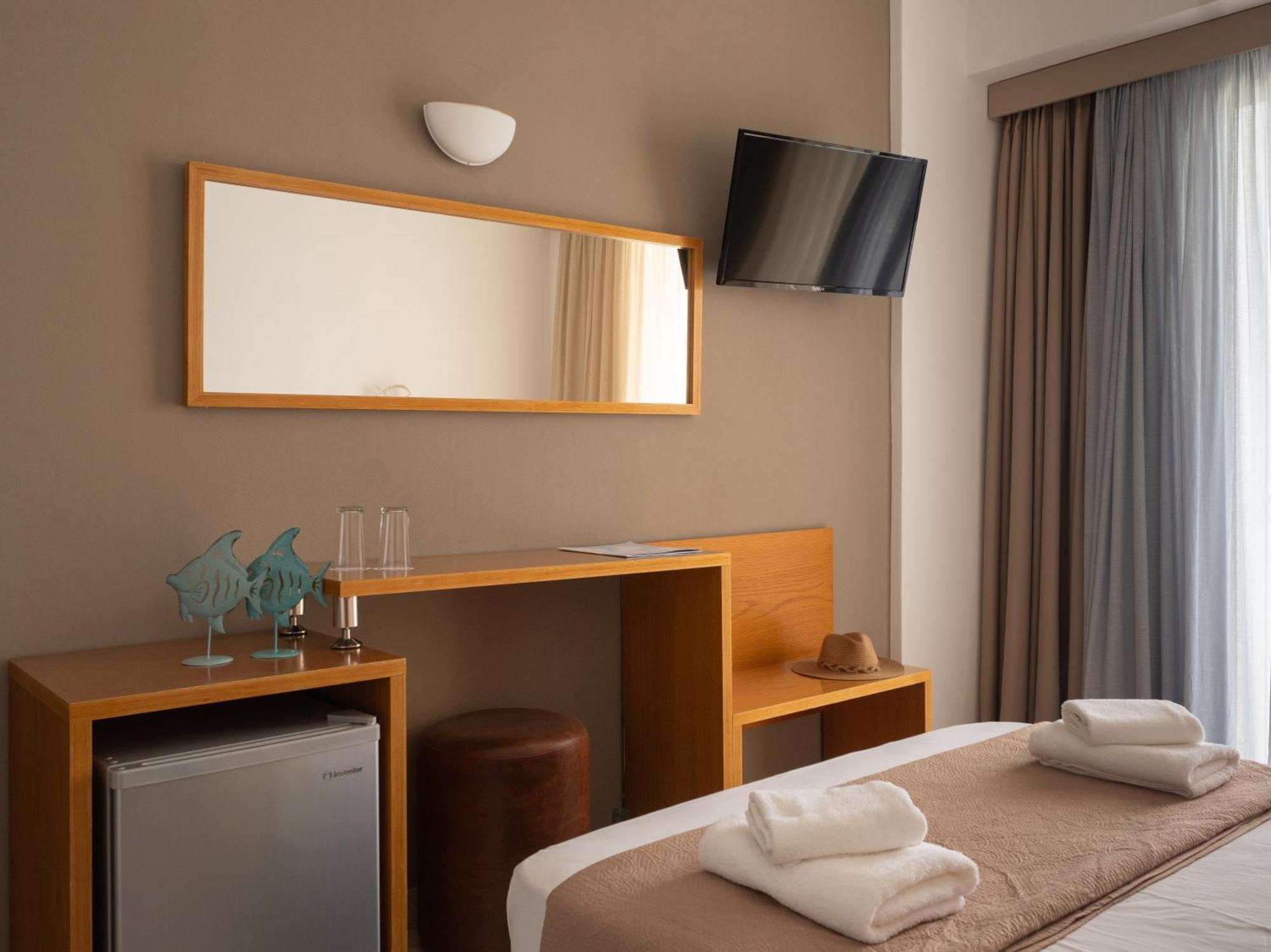 Niforeika Beach Hotel Hotel 3*