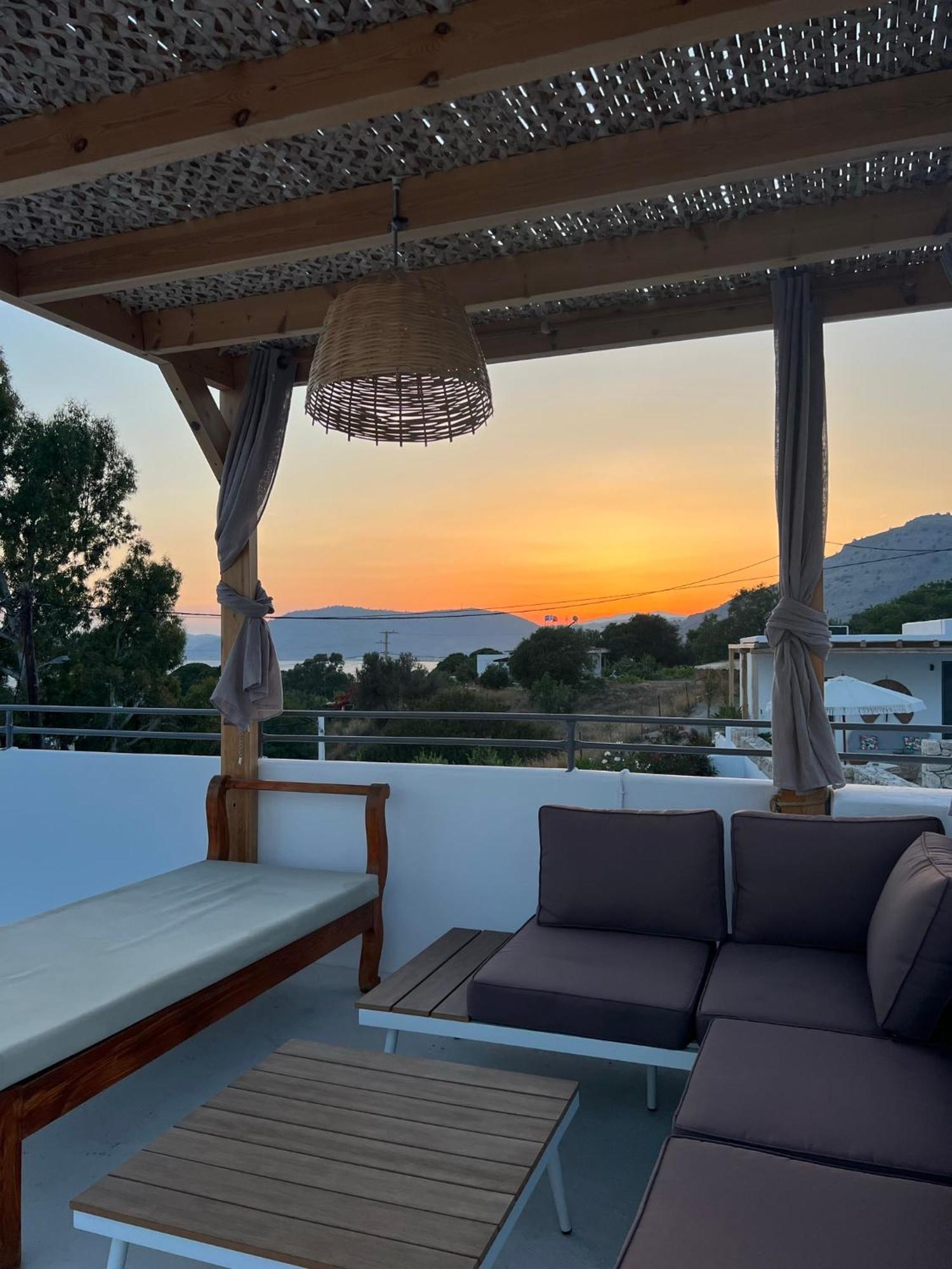 Milos Complex * Pefki (Rhodes)