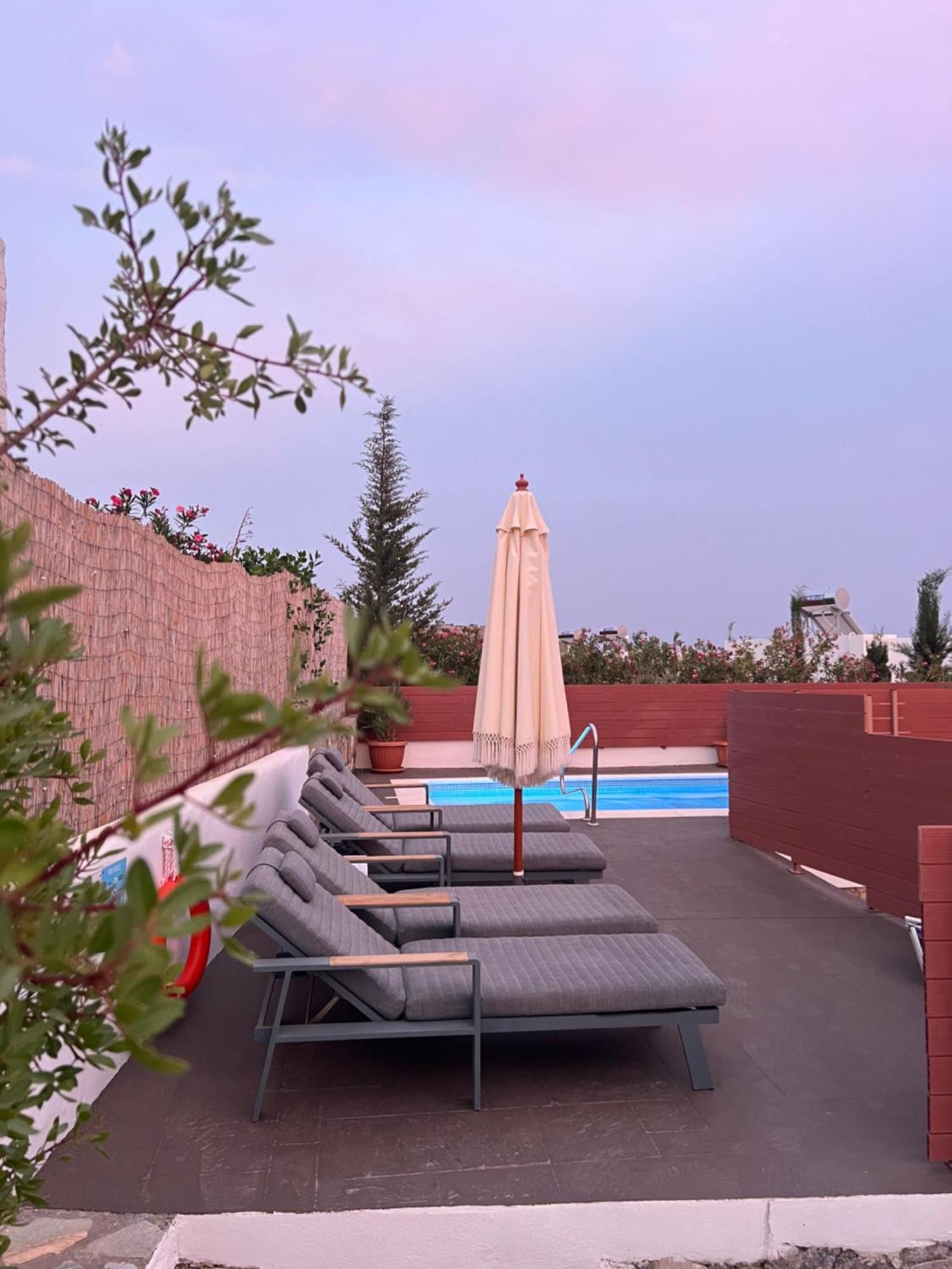 Milos Complex Holiday home *