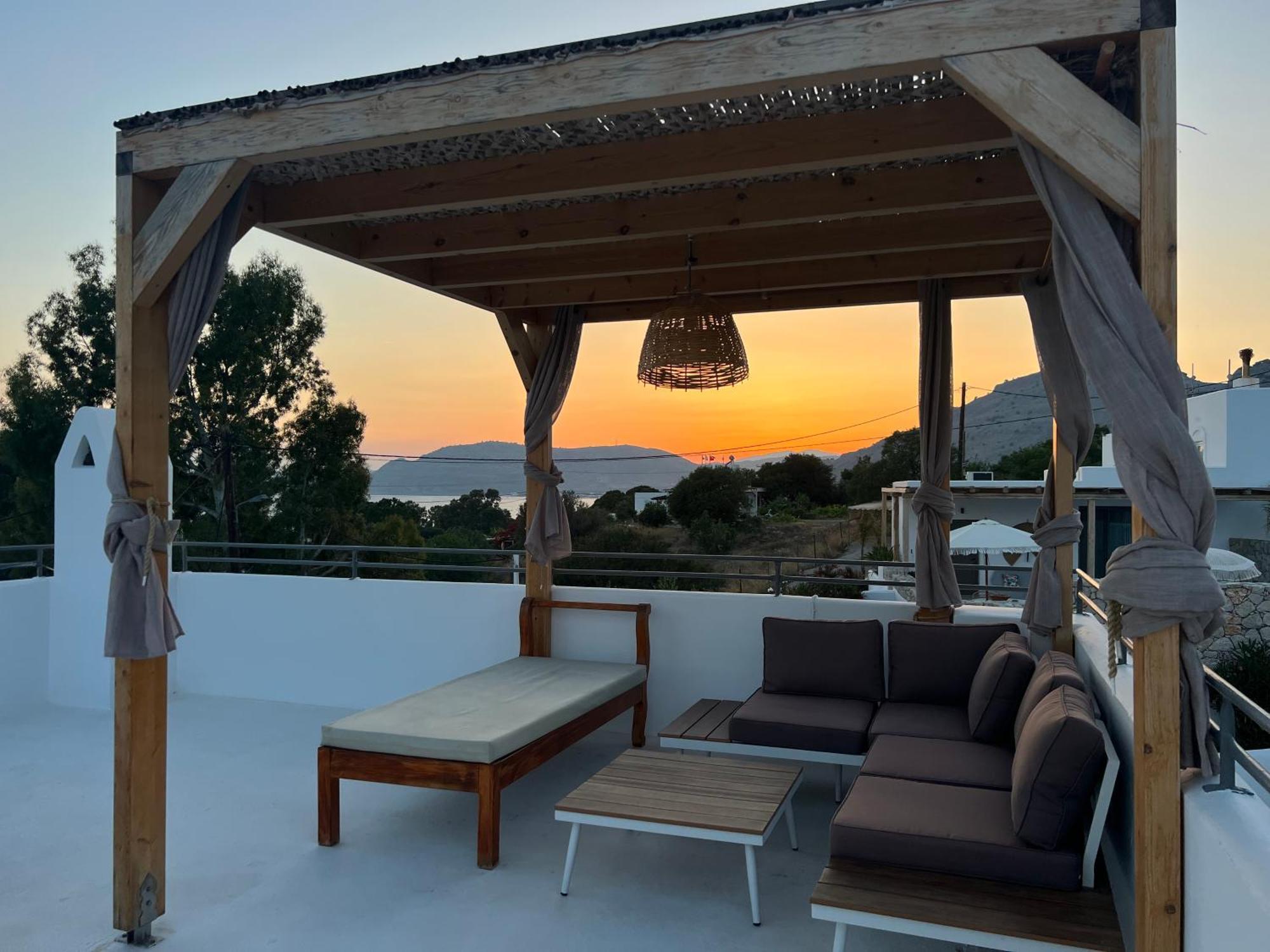 Milos Complex Pefki (Rhodes)