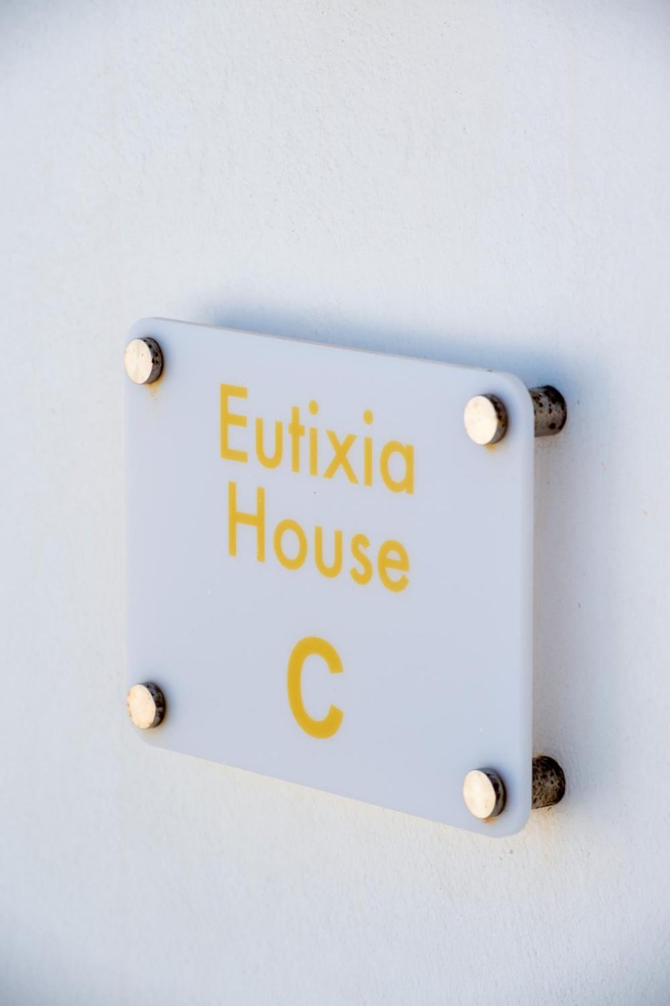 Apartment Eutixia House *
