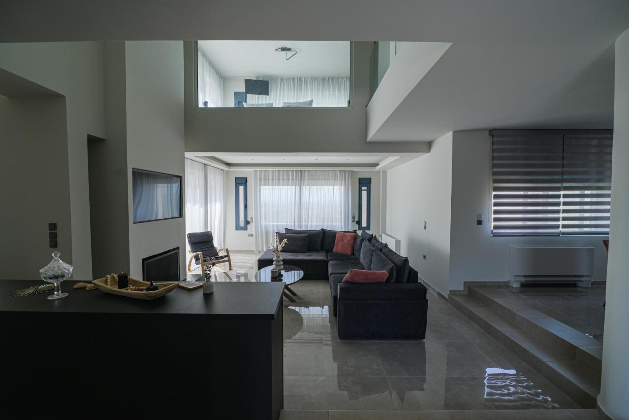 Reina Del Cielo Luxury