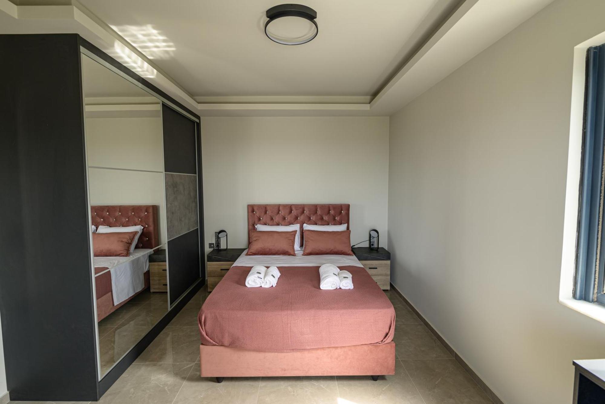 Reina Del Cielo Luxury