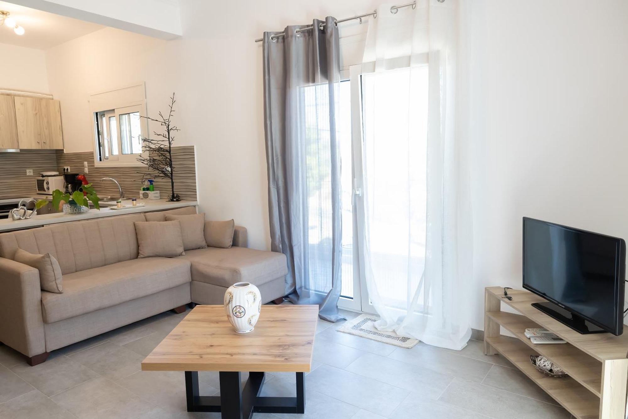 The Pines Apartment Palaia Fokaia