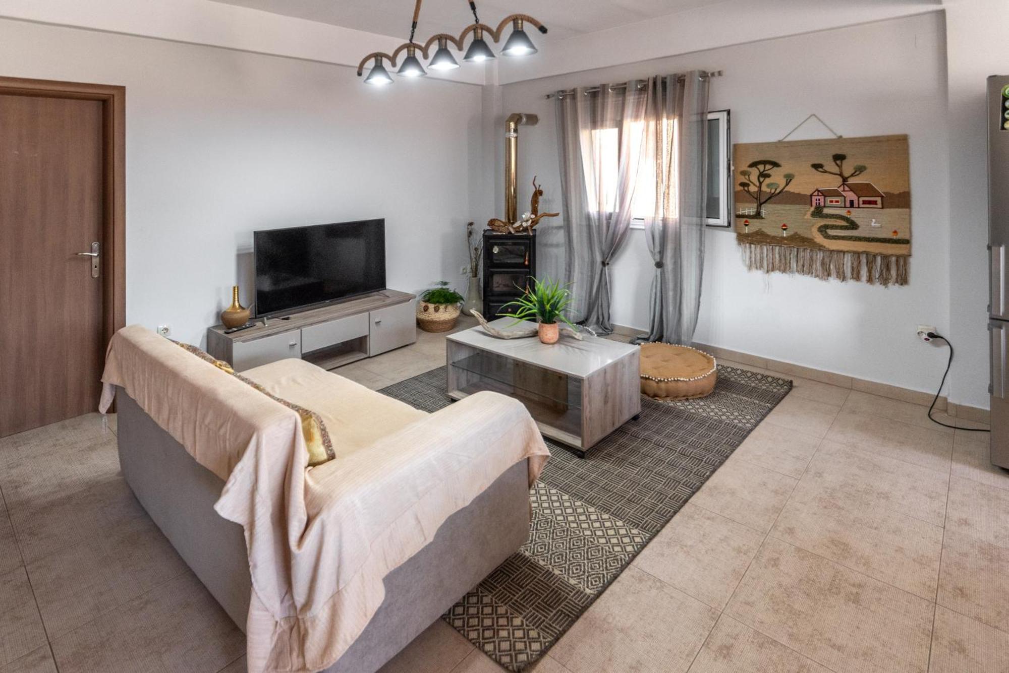 Apartment Popi's House In Town *