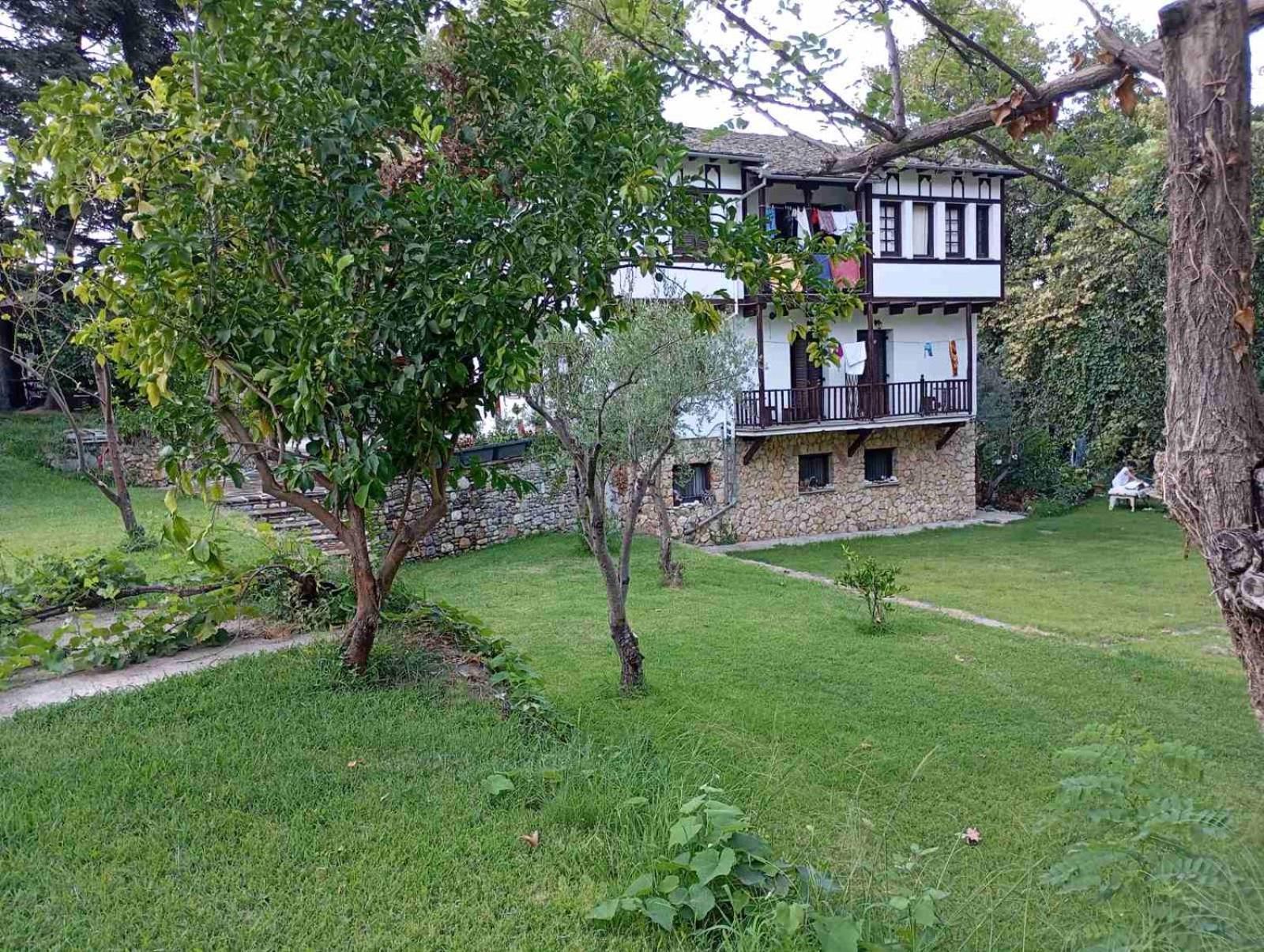 Apartment To Kalivi