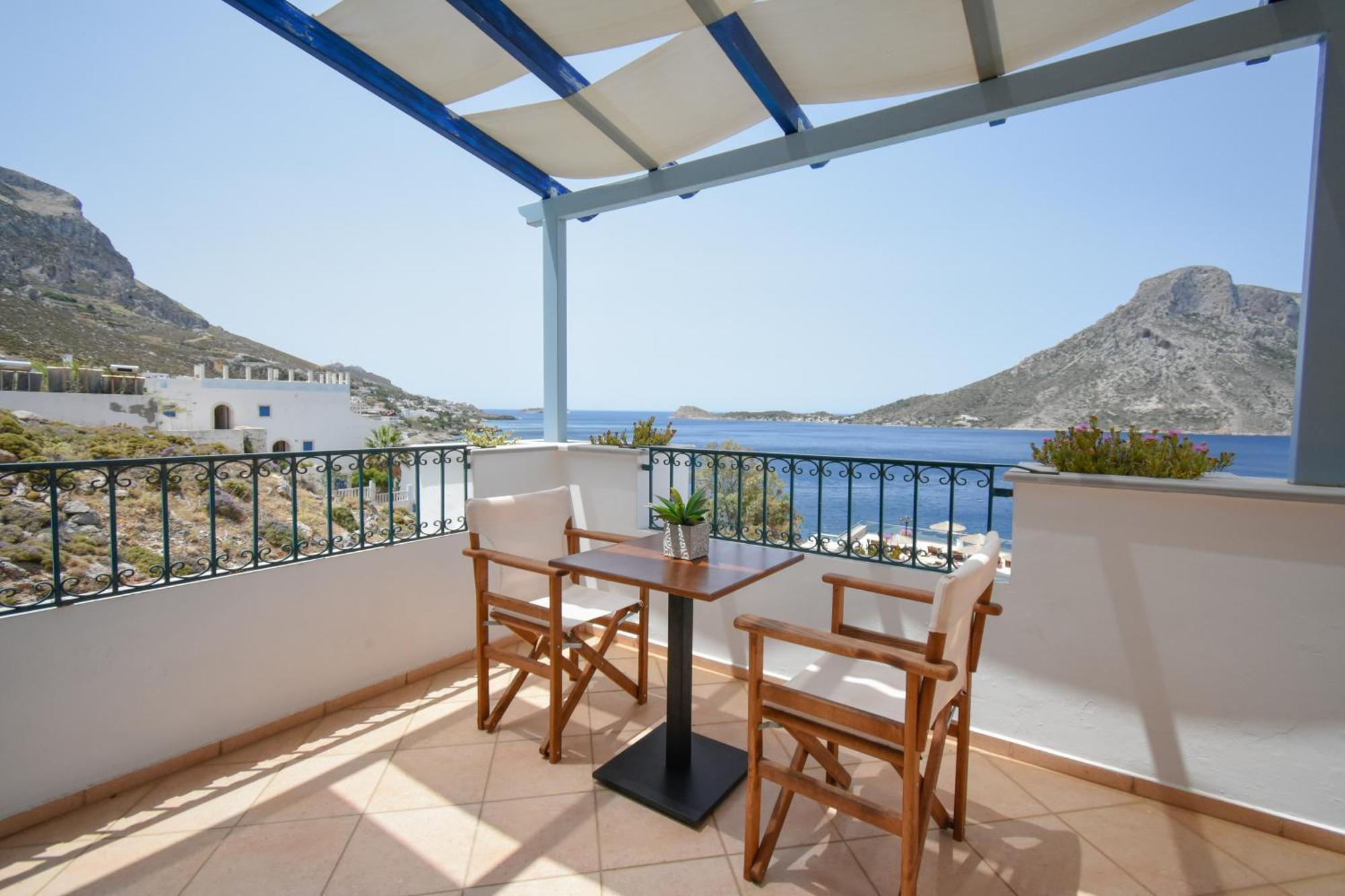 Aparthotel Elena Village 4*