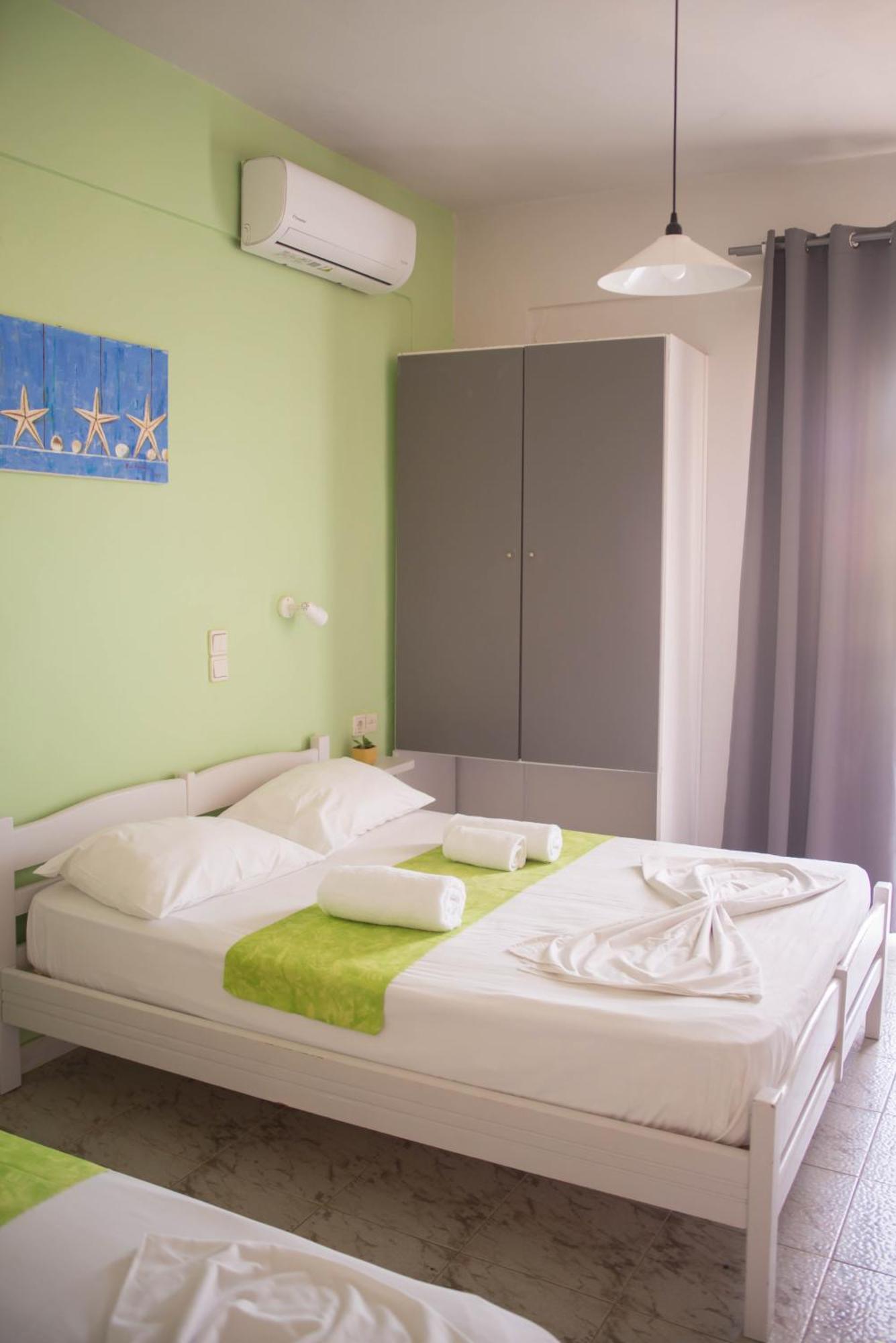 Nereides Hotel 3*