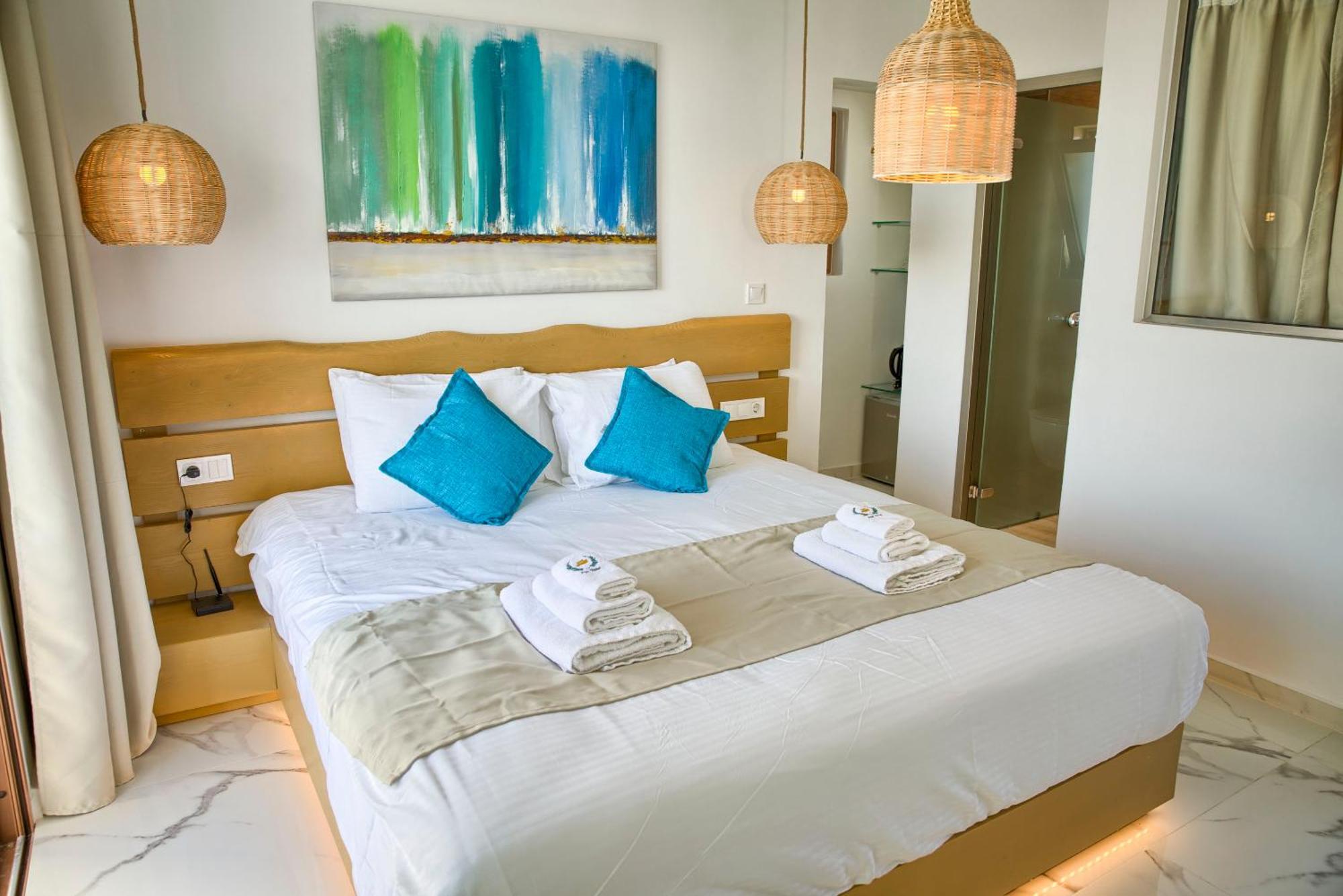 Hotel Alia And 3*