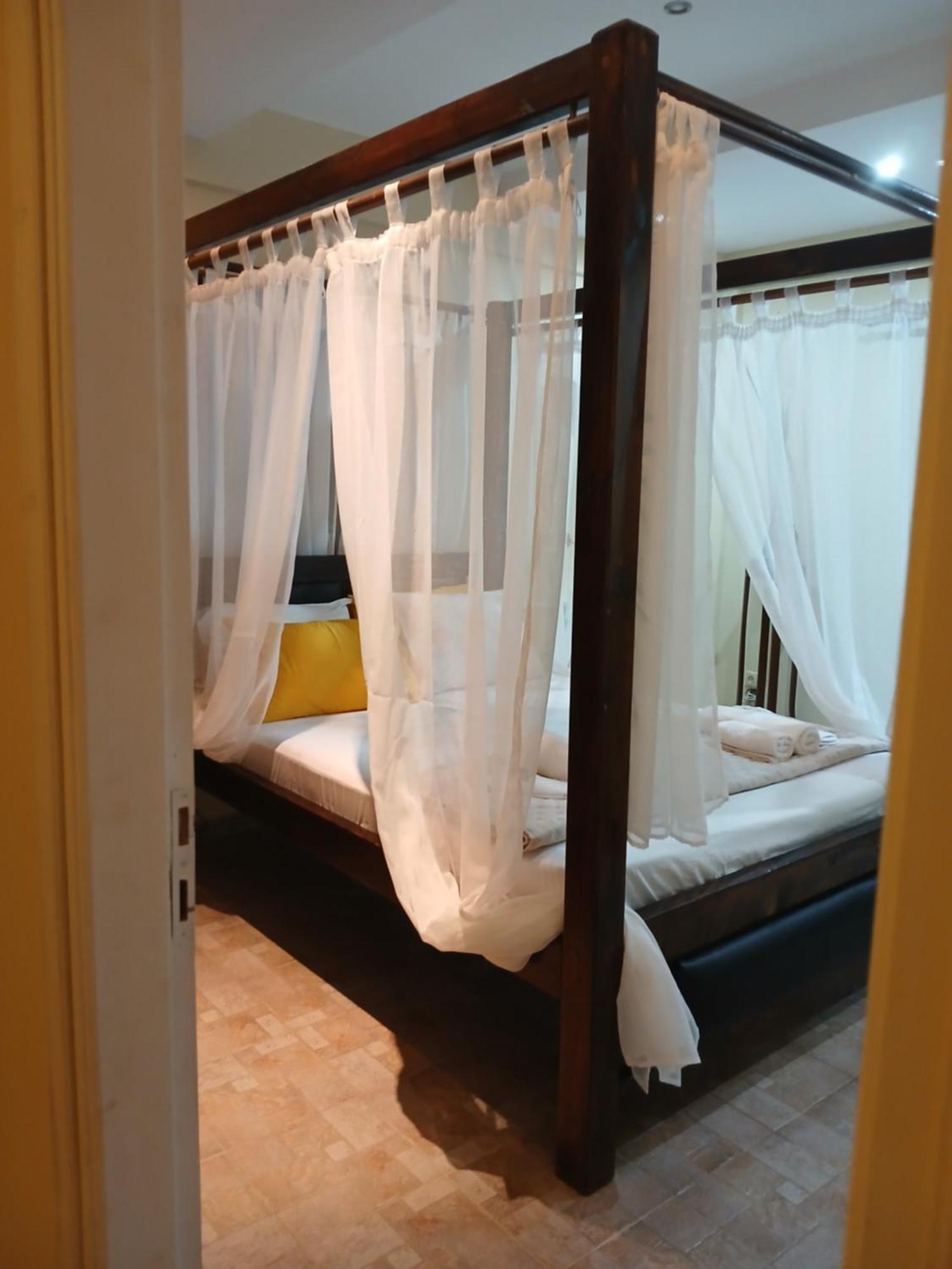 Aspalathus Gold Villa