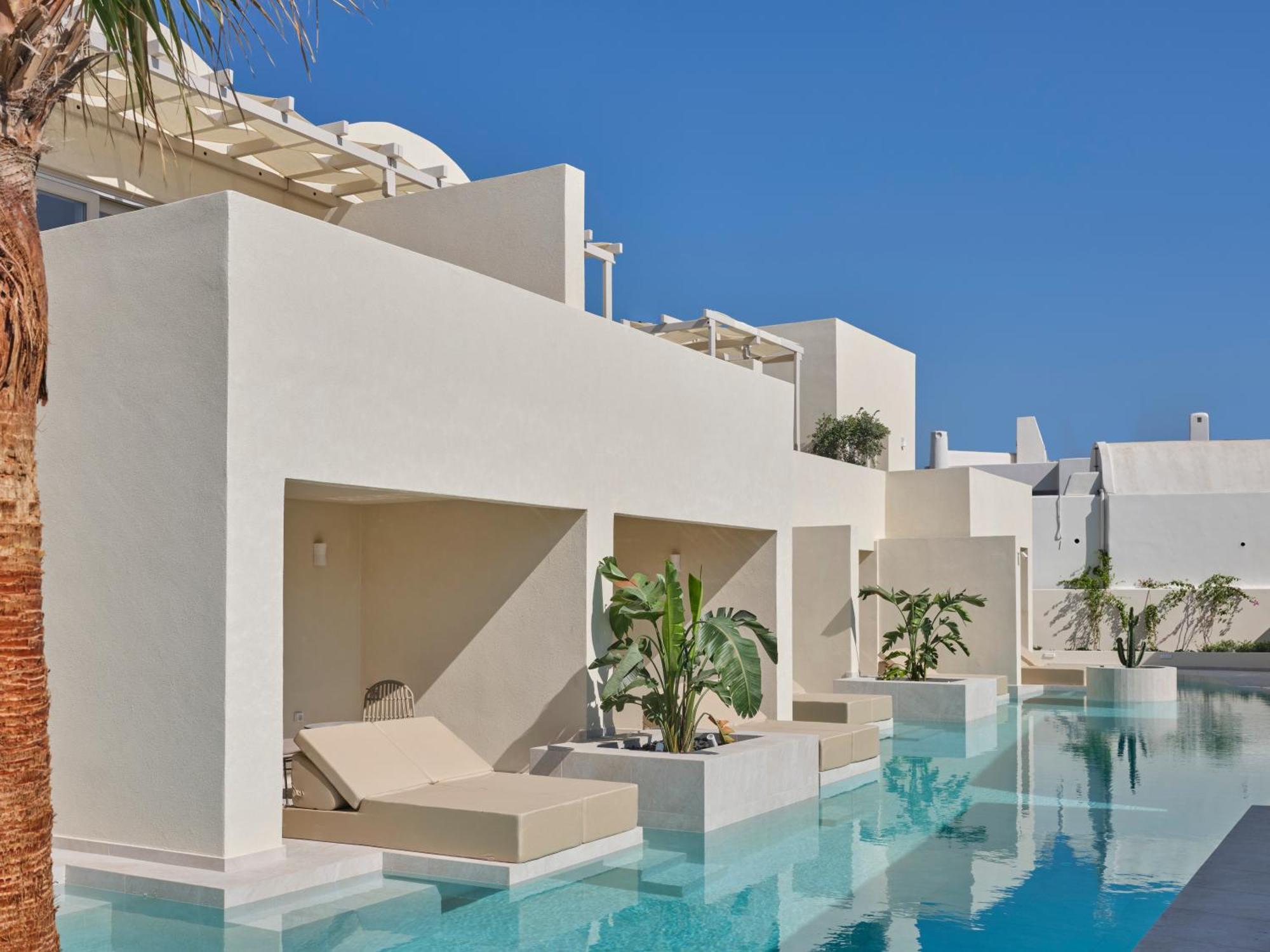 Heyday Luxury * Perissa (Santorini)