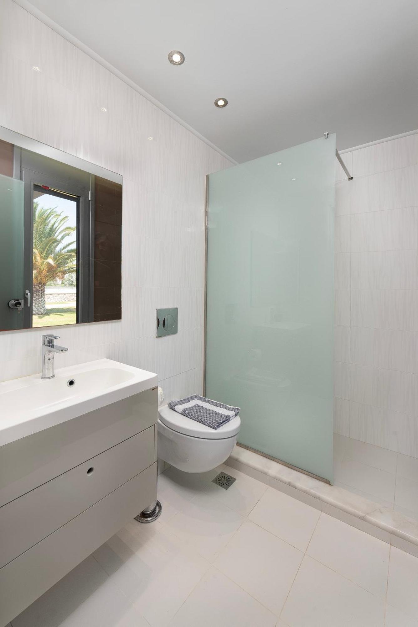 Kiotari Dream Beachfront Villa Gennadi