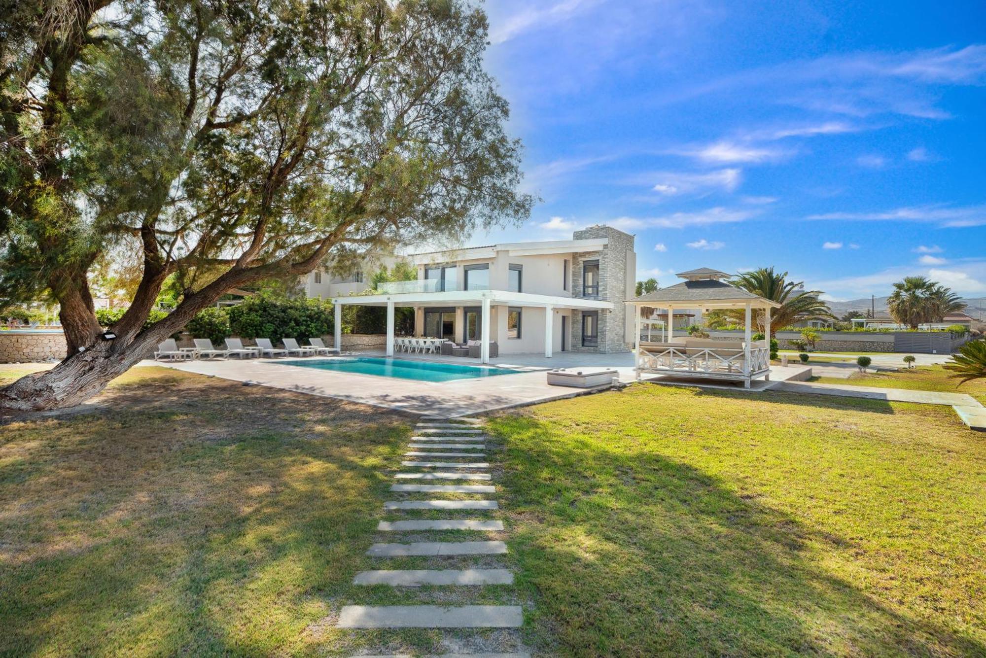 Villa Kiotari Dream Beachfront