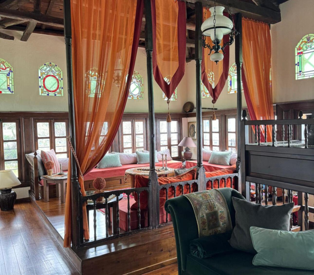 Guest house Santikos Mansion, Santikos Collection