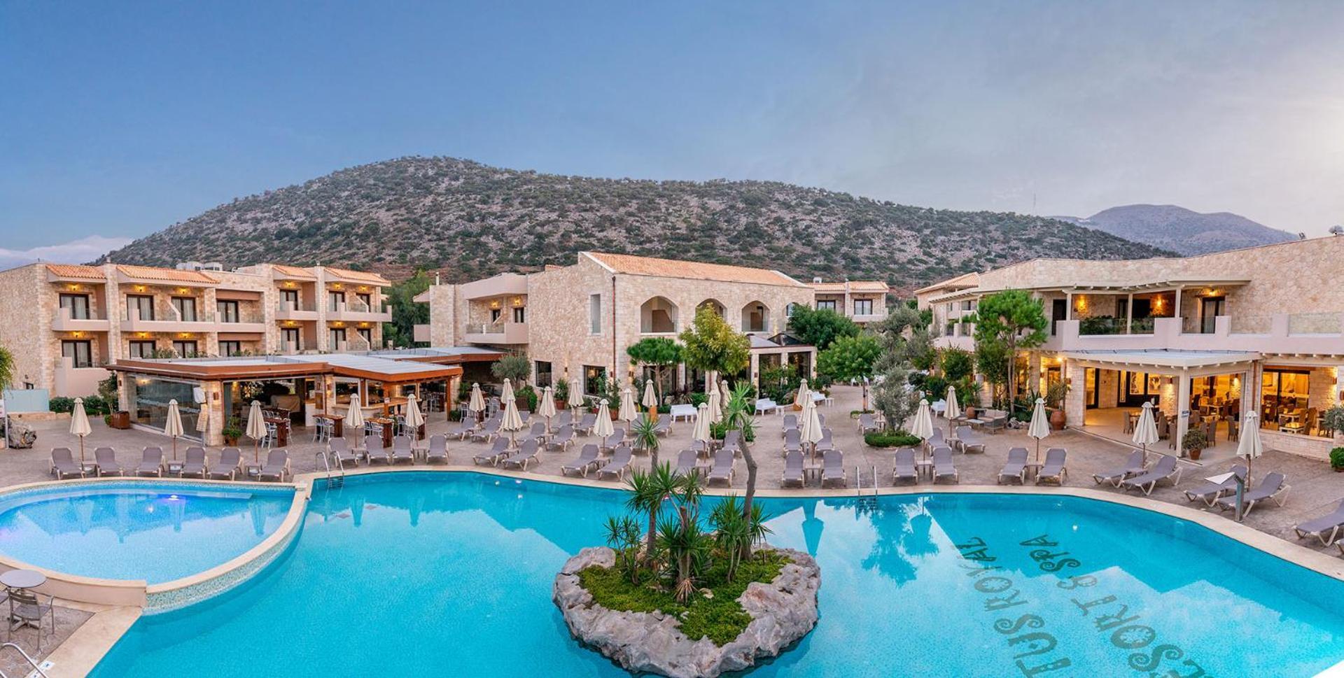 Cactus Royal & Adults Only 5*