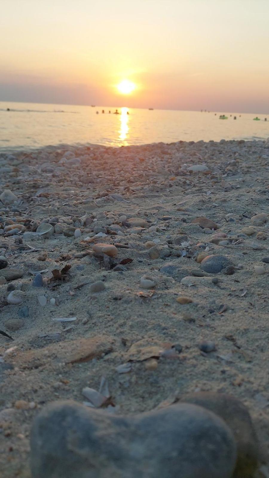 Iris Seafront * Fourka