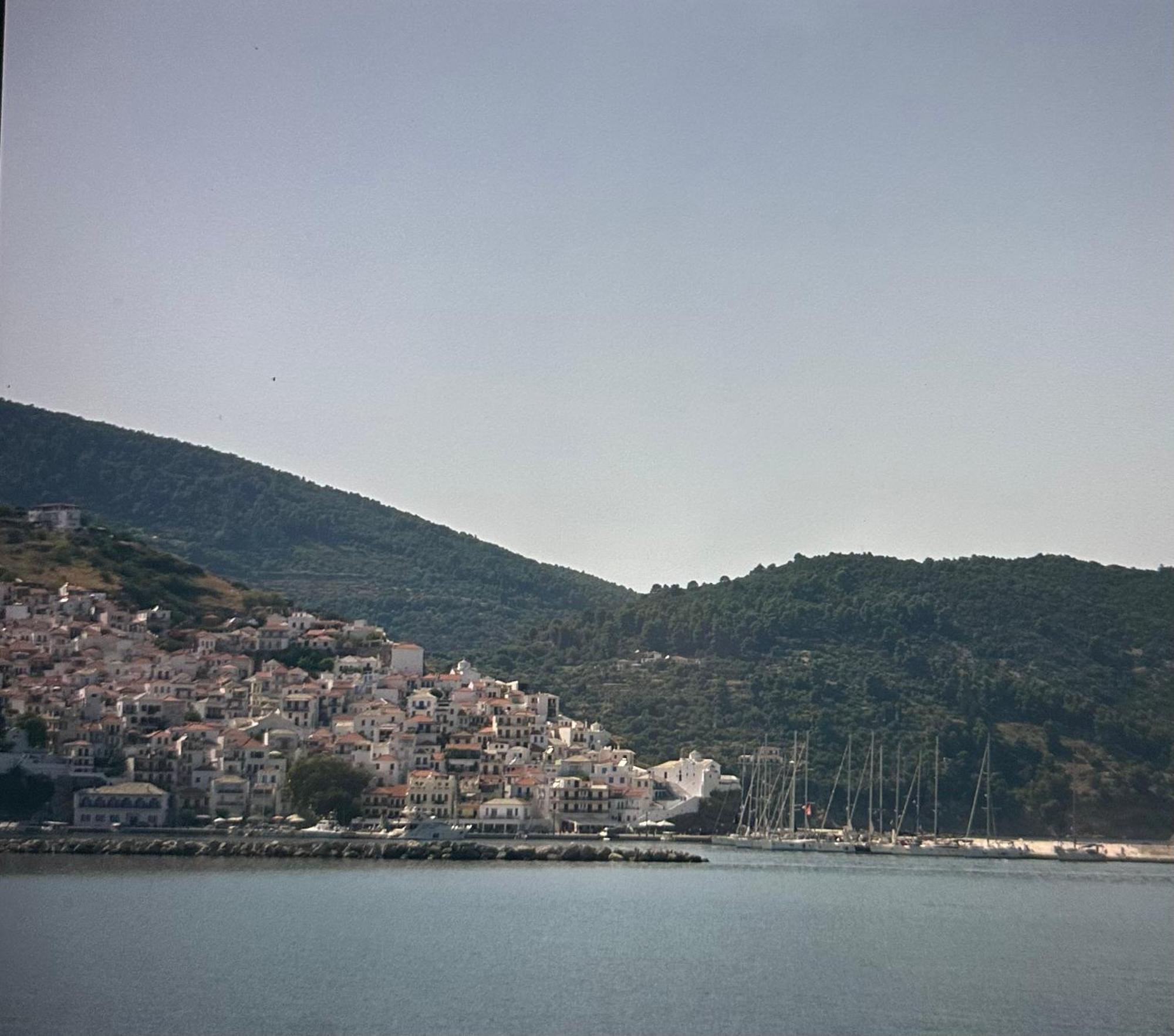 Apostolis Studios *