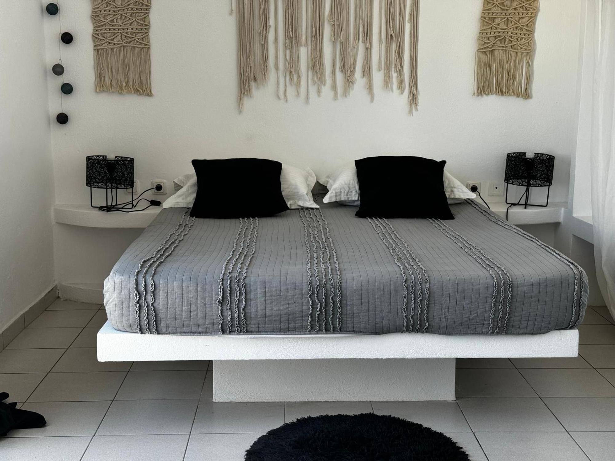 Eris Apartment