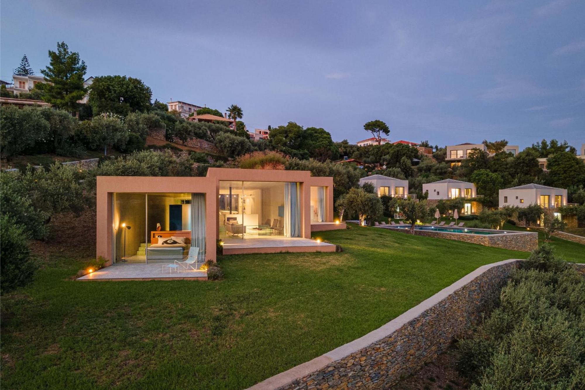 Pelagoon Skiathos Achladies (Skiathos)