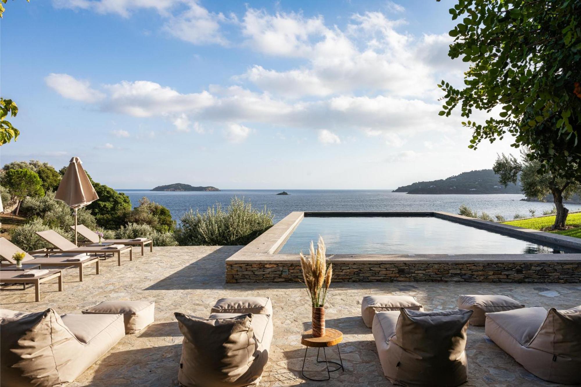Pelagoon Skiathos *