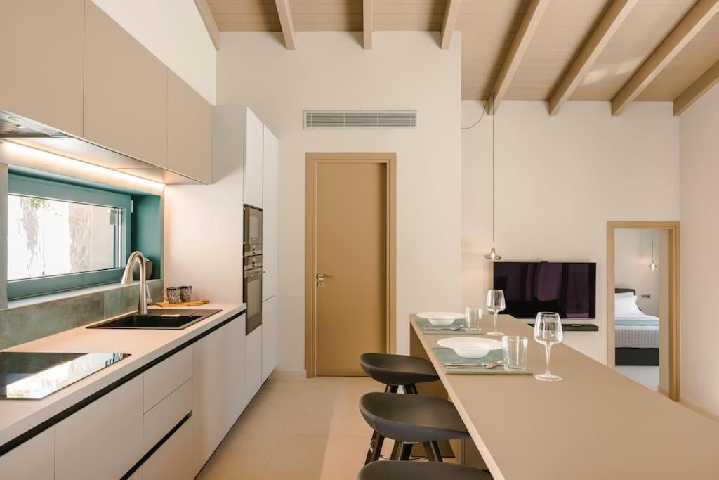 Electra Villa Zola