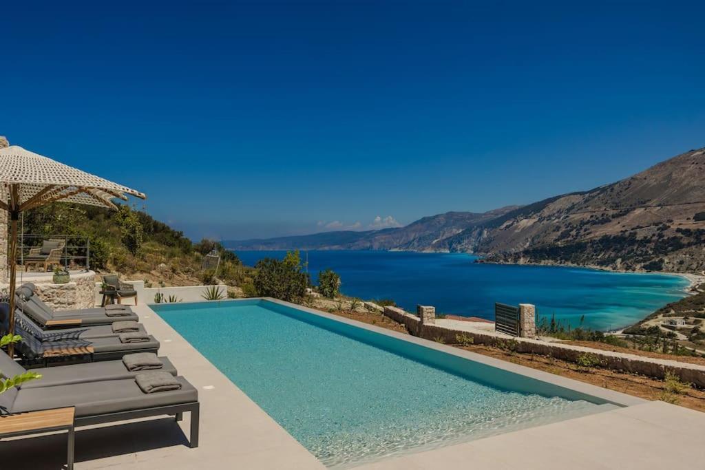 Electra Villa *