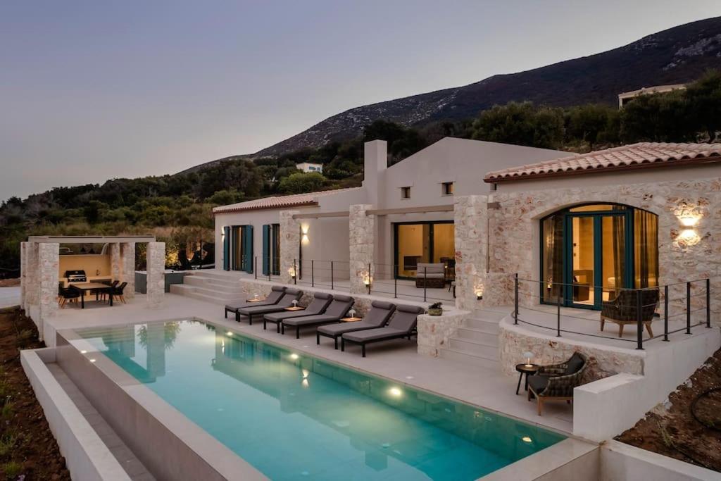 Electra Villa Zola