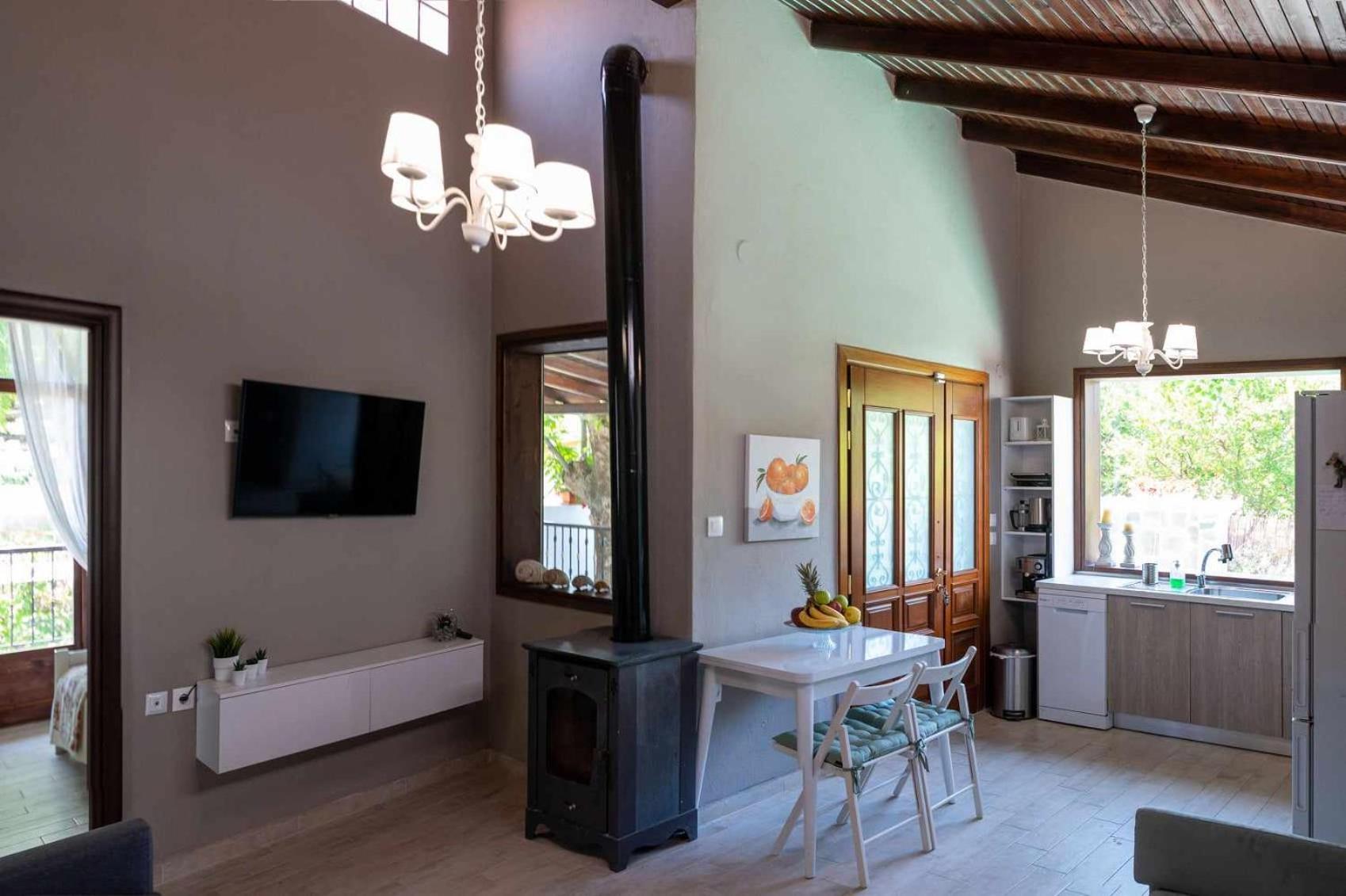 Shada's Pool & Jacuzzi Villa *