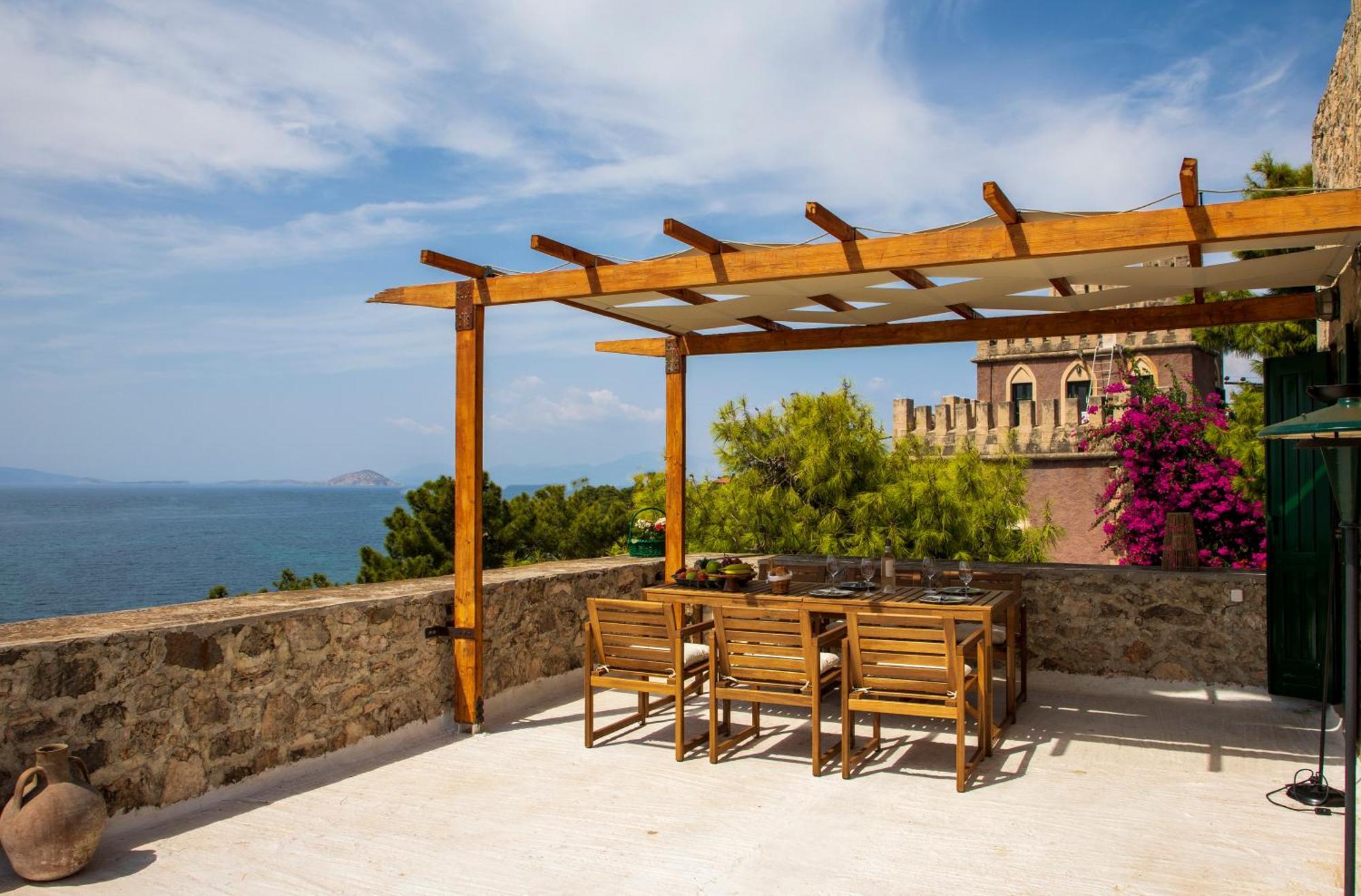 The Artist's Retreat Aegina