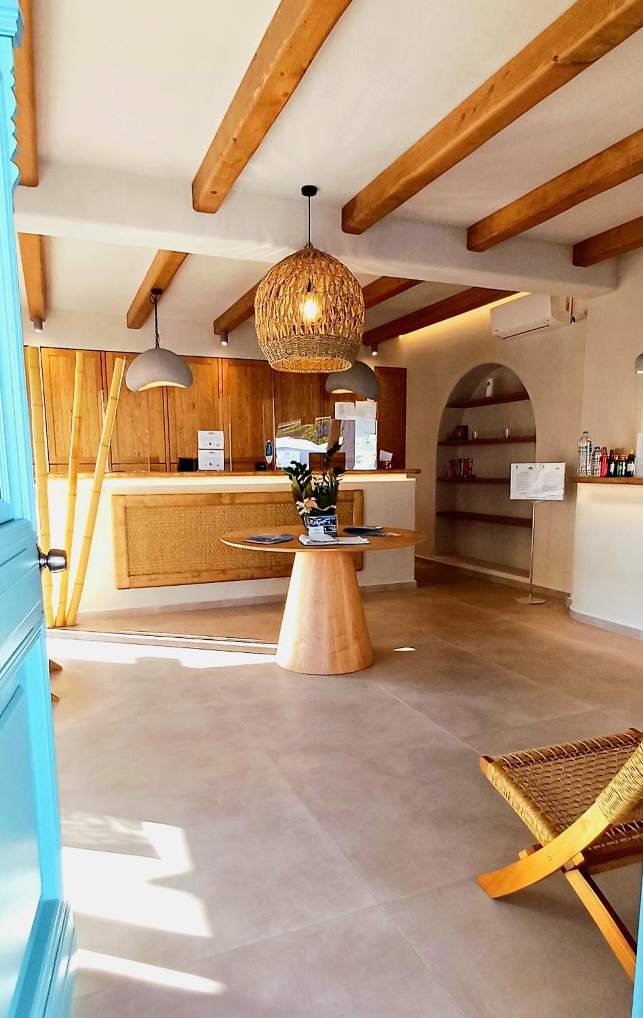 Sunrise Village Aparthotel
