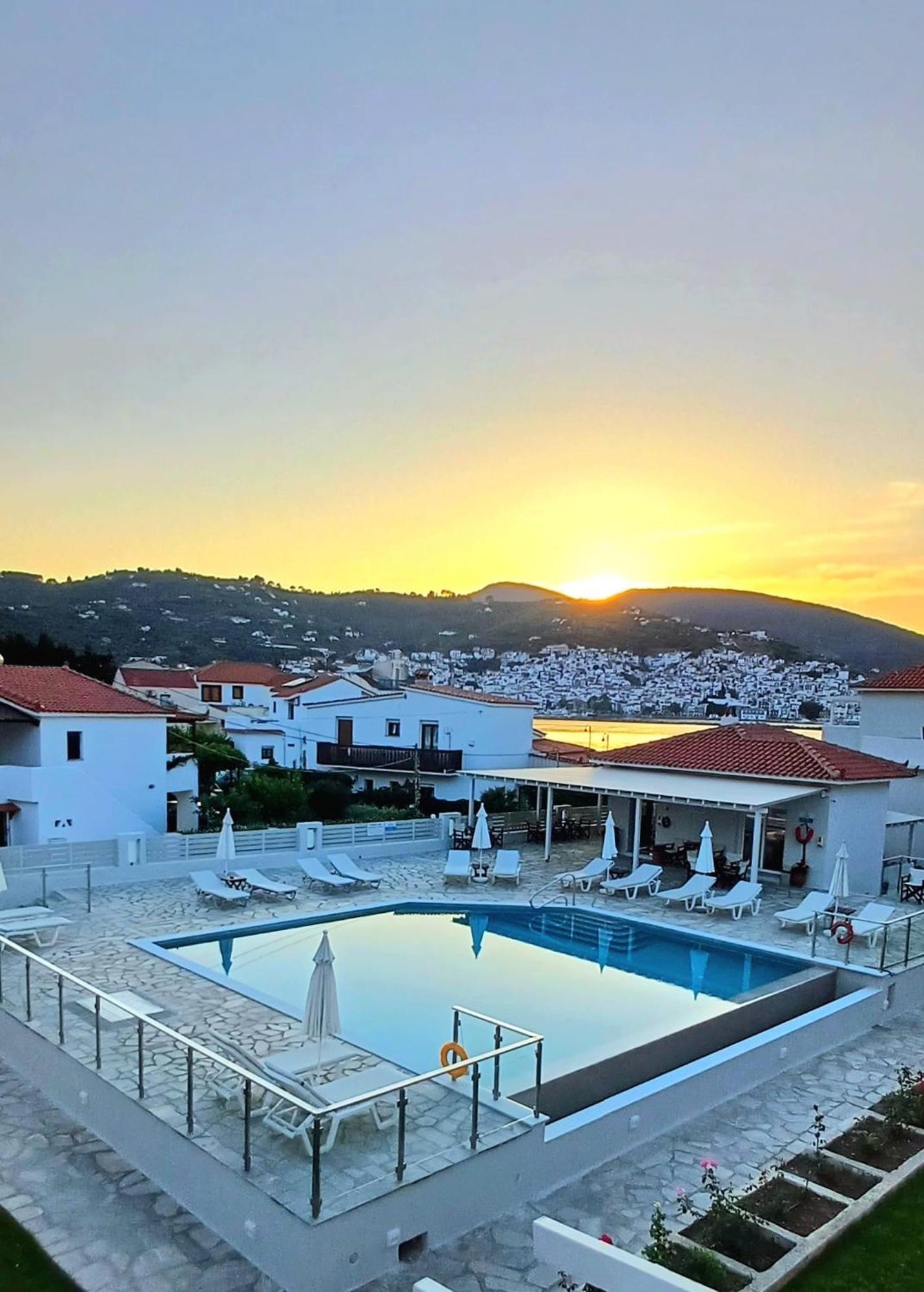Aparthotel Sunrise Village 2*