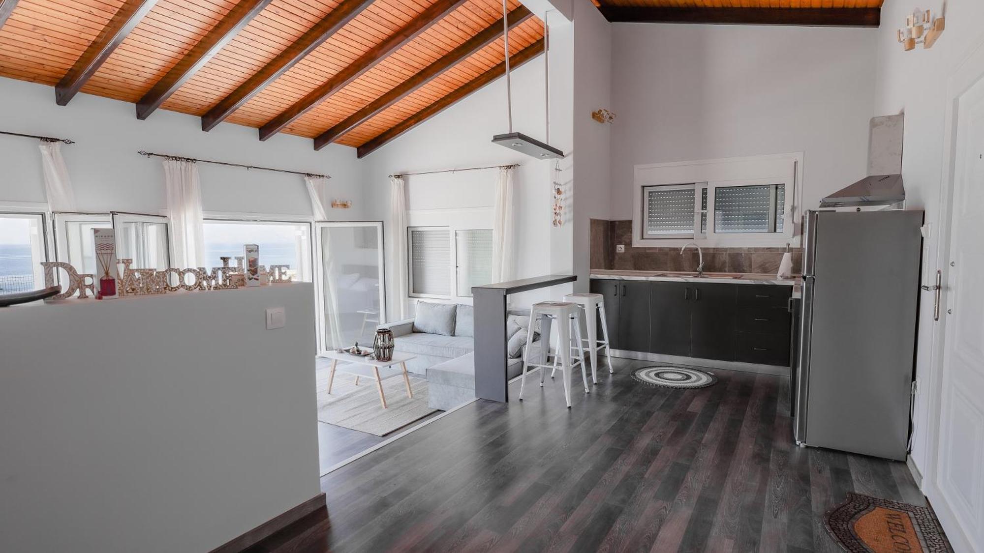 Blue Heaven Kerami Holiday home