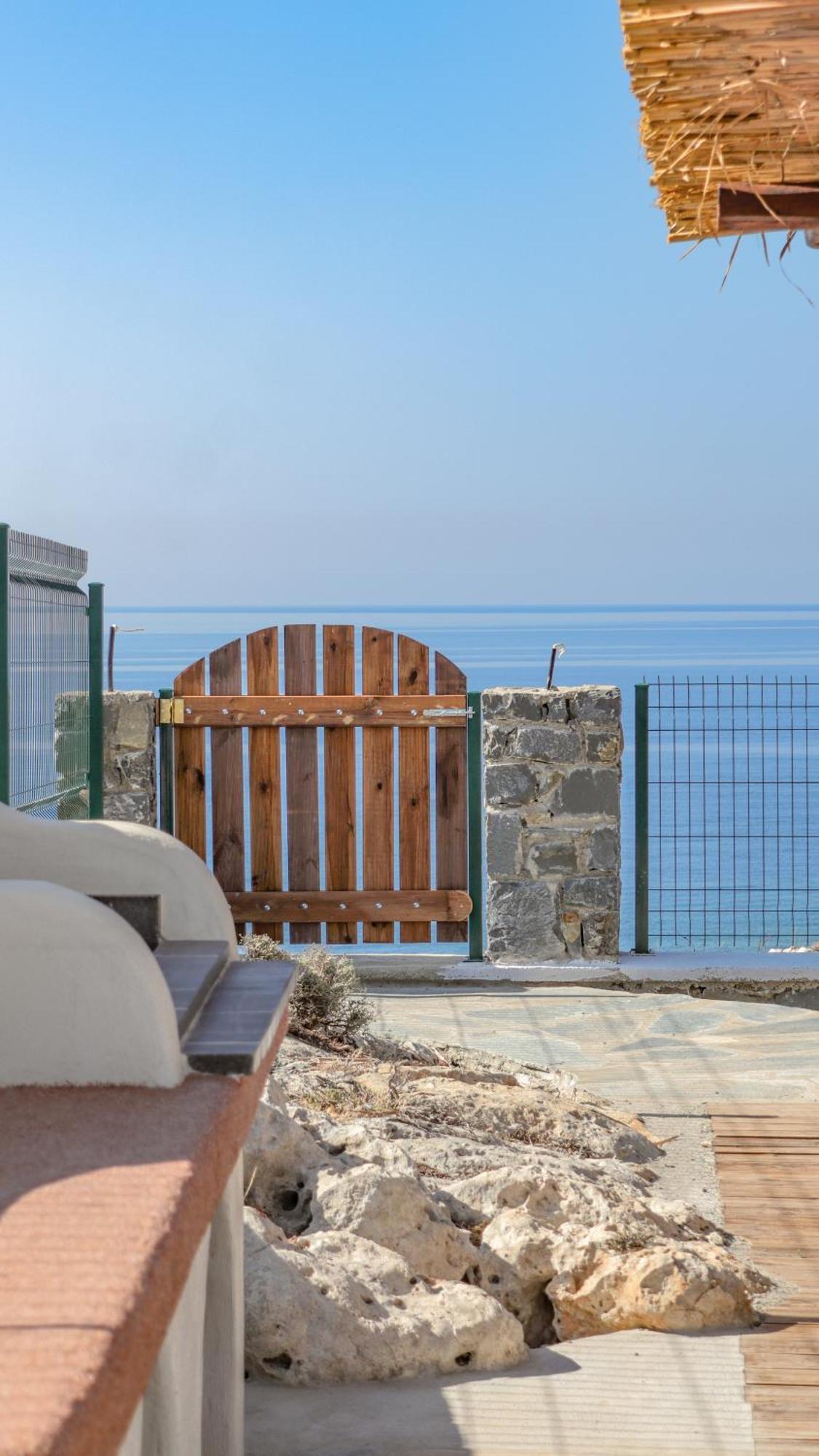 Blue Heaven Kerami Holiday home