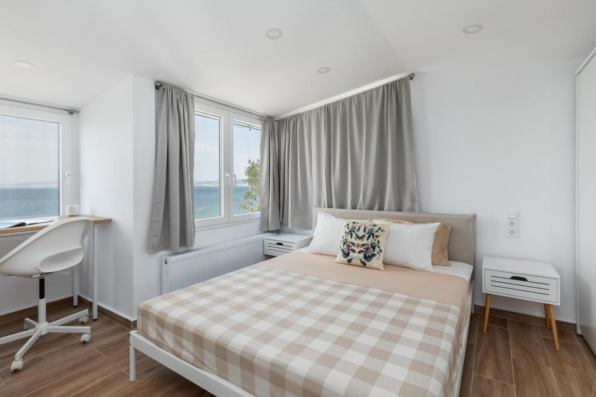 Apartment Malibu By Halu! Seaside In Perea Skala Neon Epivaton