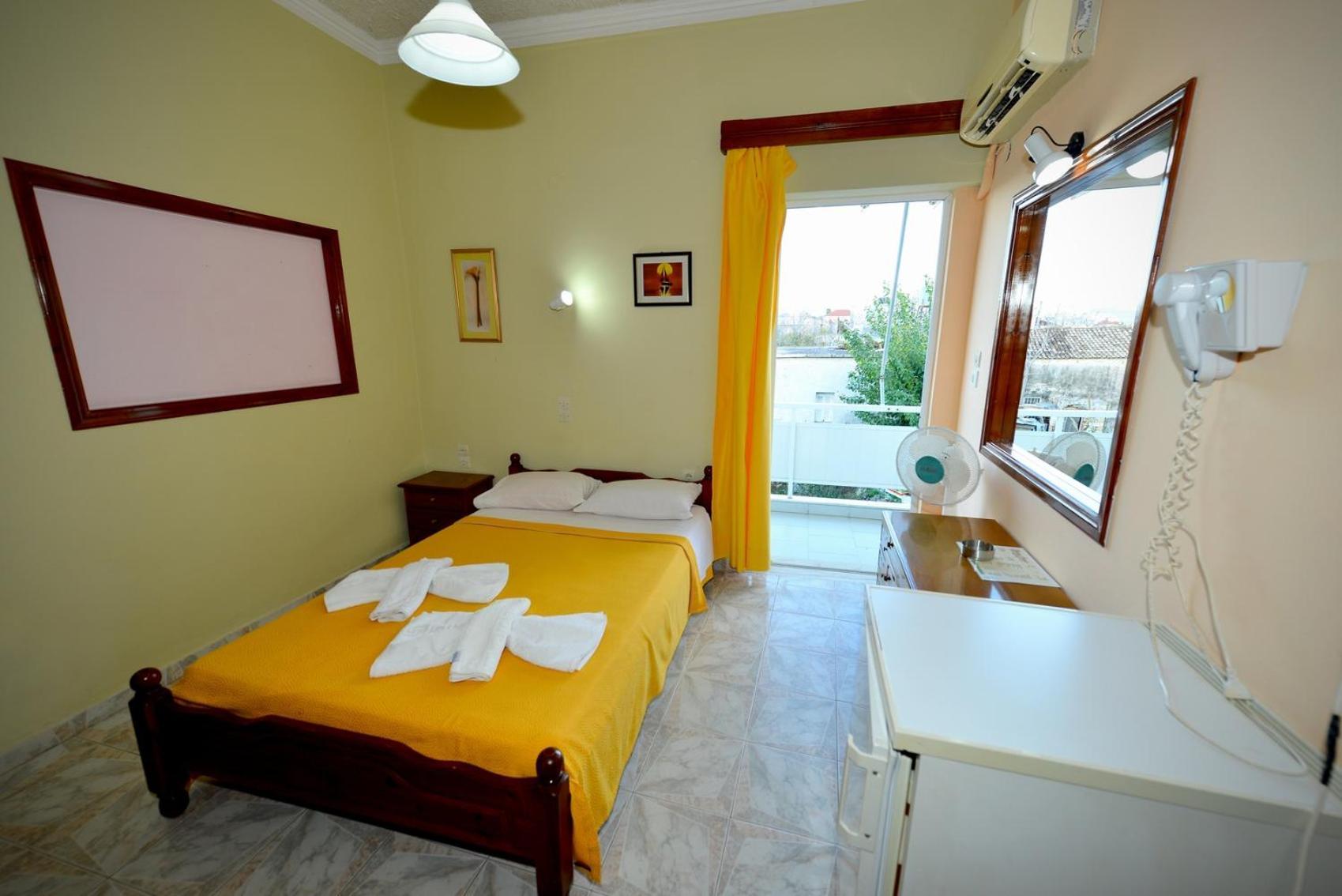 Bikakis Family Aparthotel *