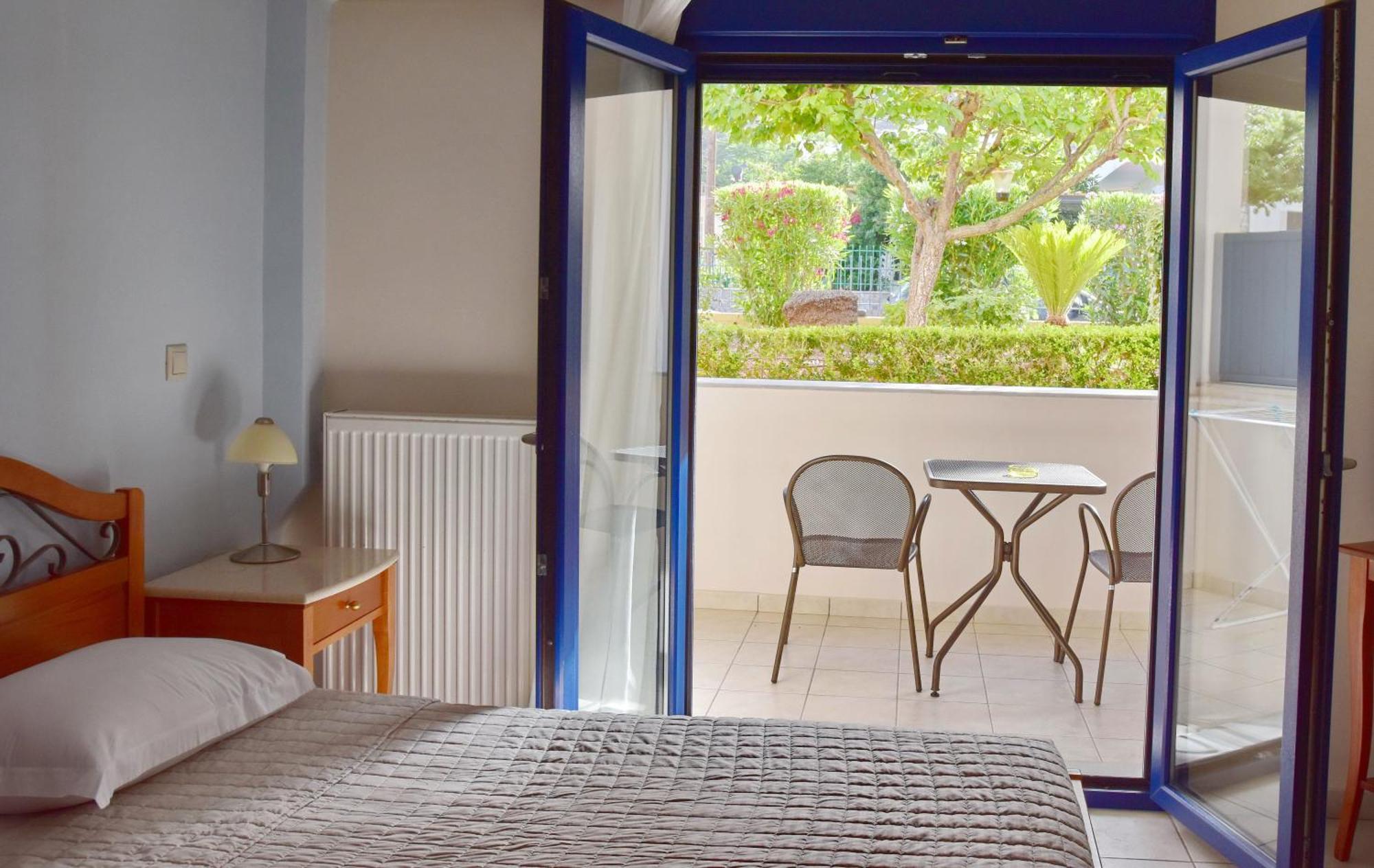 Emporios Bay Chios Aparthotel
