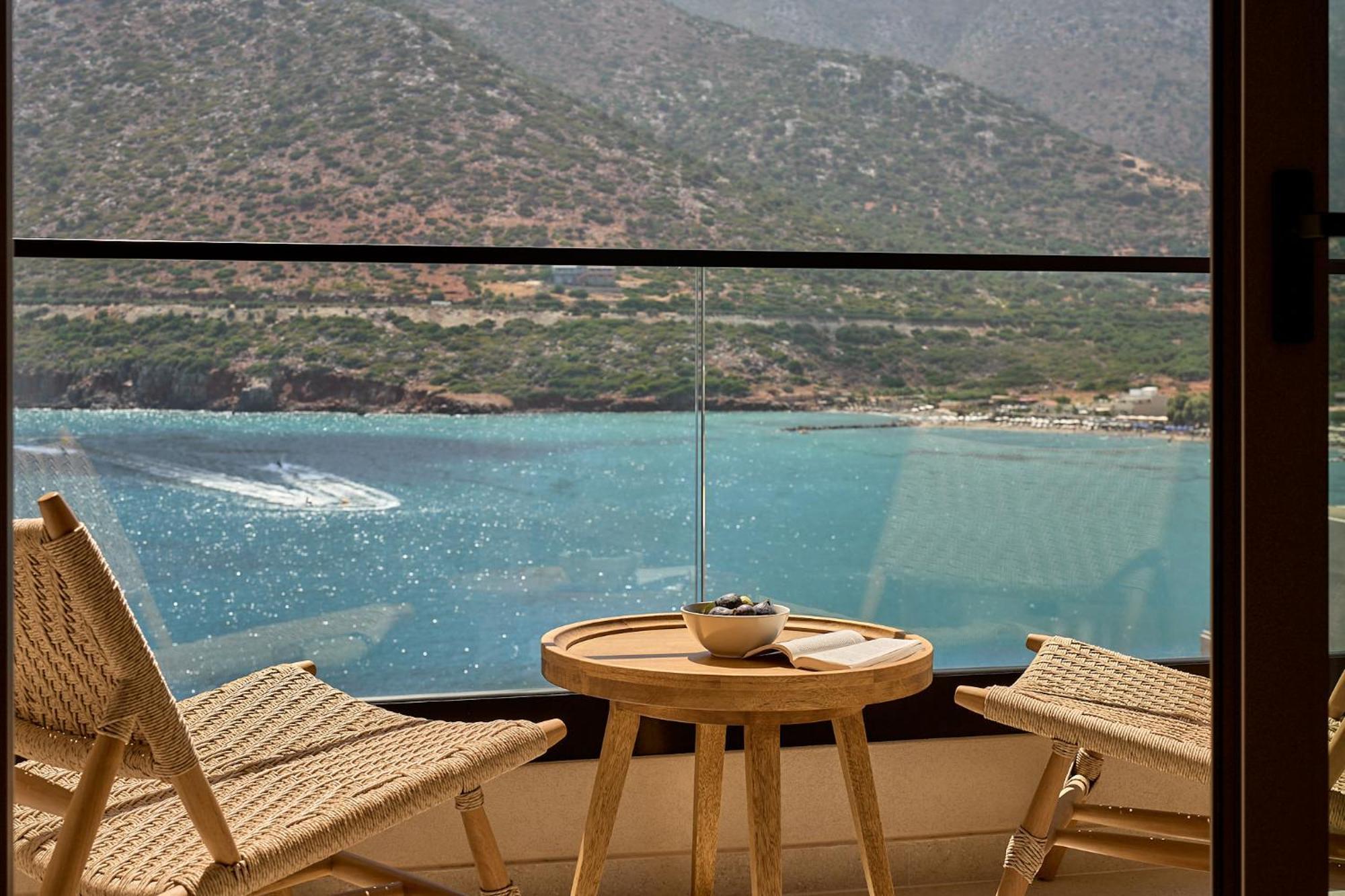 Villa Ficus Seafront Villa, Eco Pool & Close To Beach, By Thinkvilla Bali (Crete)