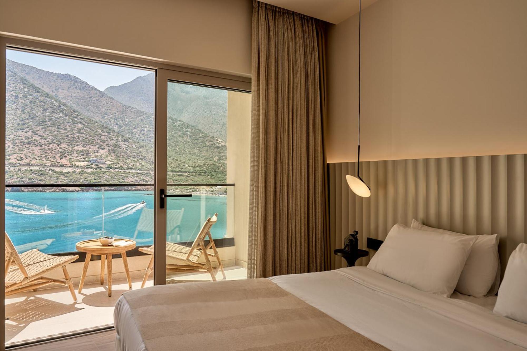 Ficus Seafront Villa, Eco Pool & Close To Beach, By Thinkvilla